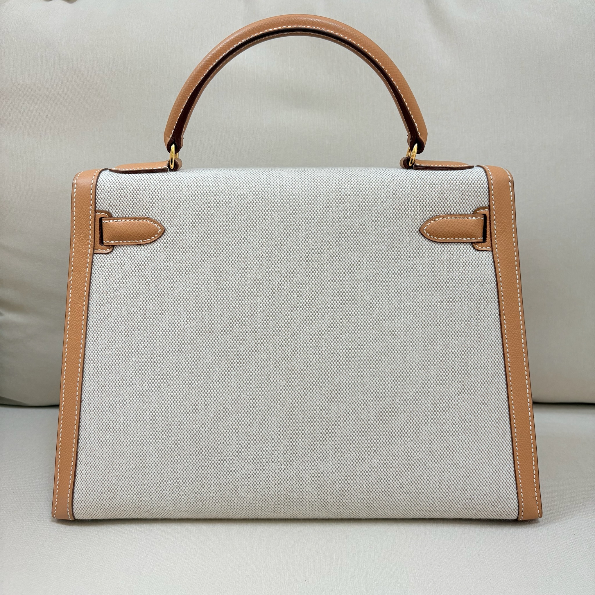 Hermes Kelly 28 - Gold / Shw