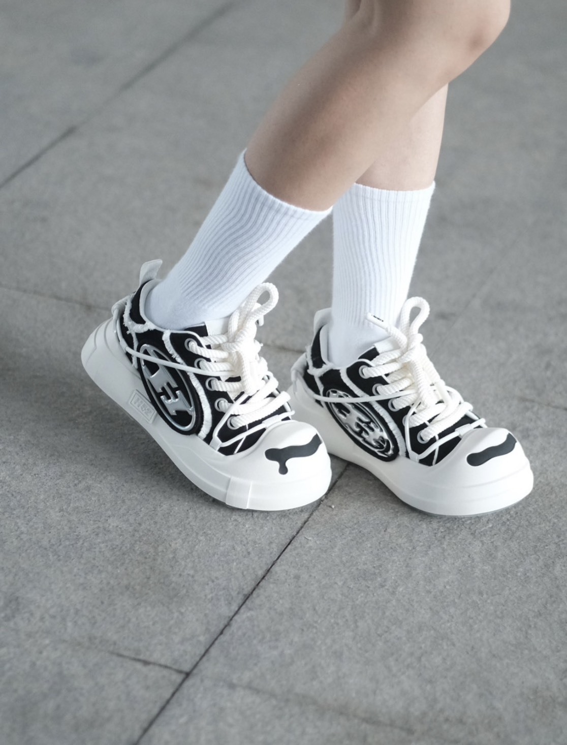 H52 二代 開口笑 圈圈鞋 溶解鞋 大頭鞋 黑色 解構 罐頭鞋盒 H5200224050010