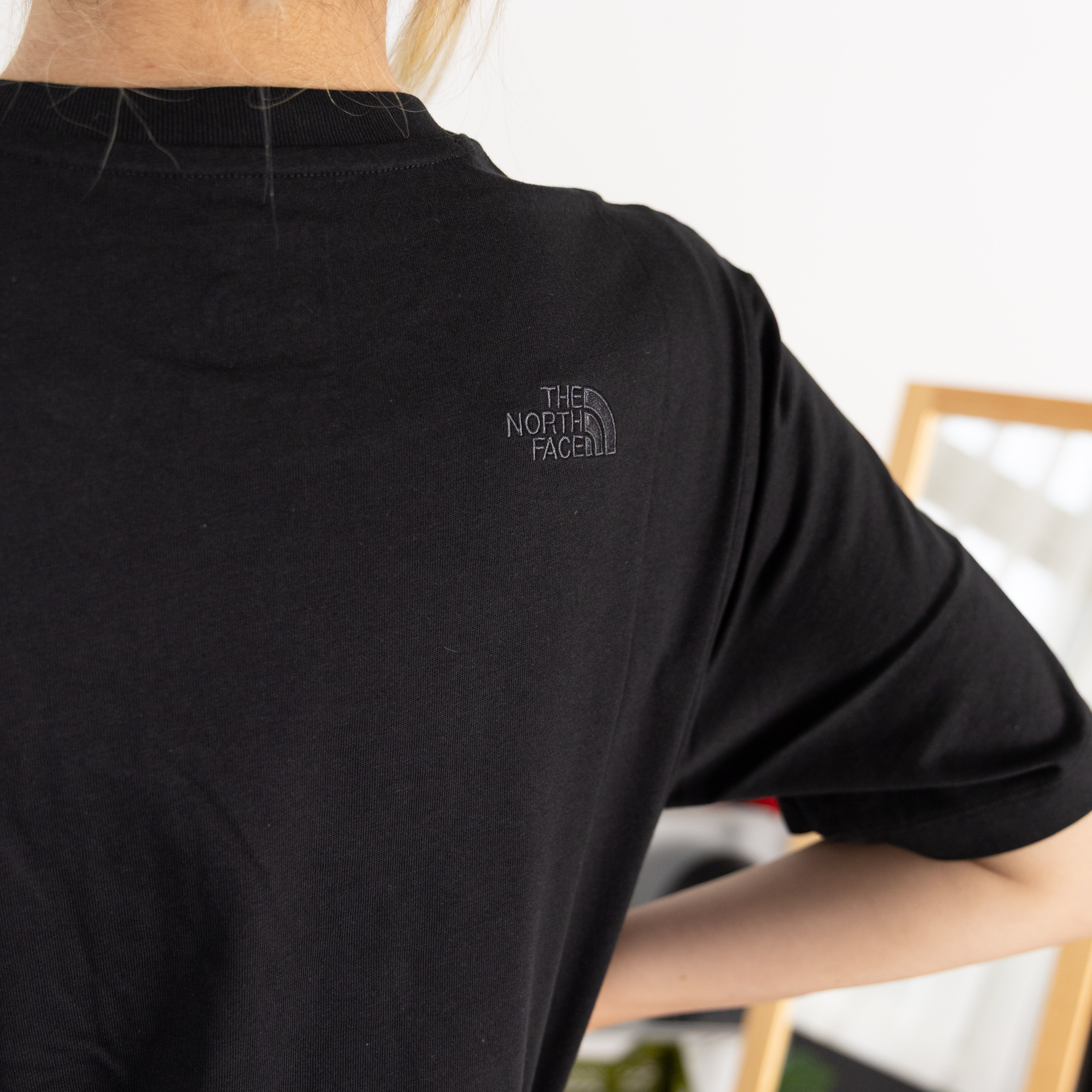 -(E6c04)-THE NORTH FACE M S/S HYBRID POCKET TEE 口袋 短Ｔ-NF0A8C7T 黑色(JK3)綠色(HCH)