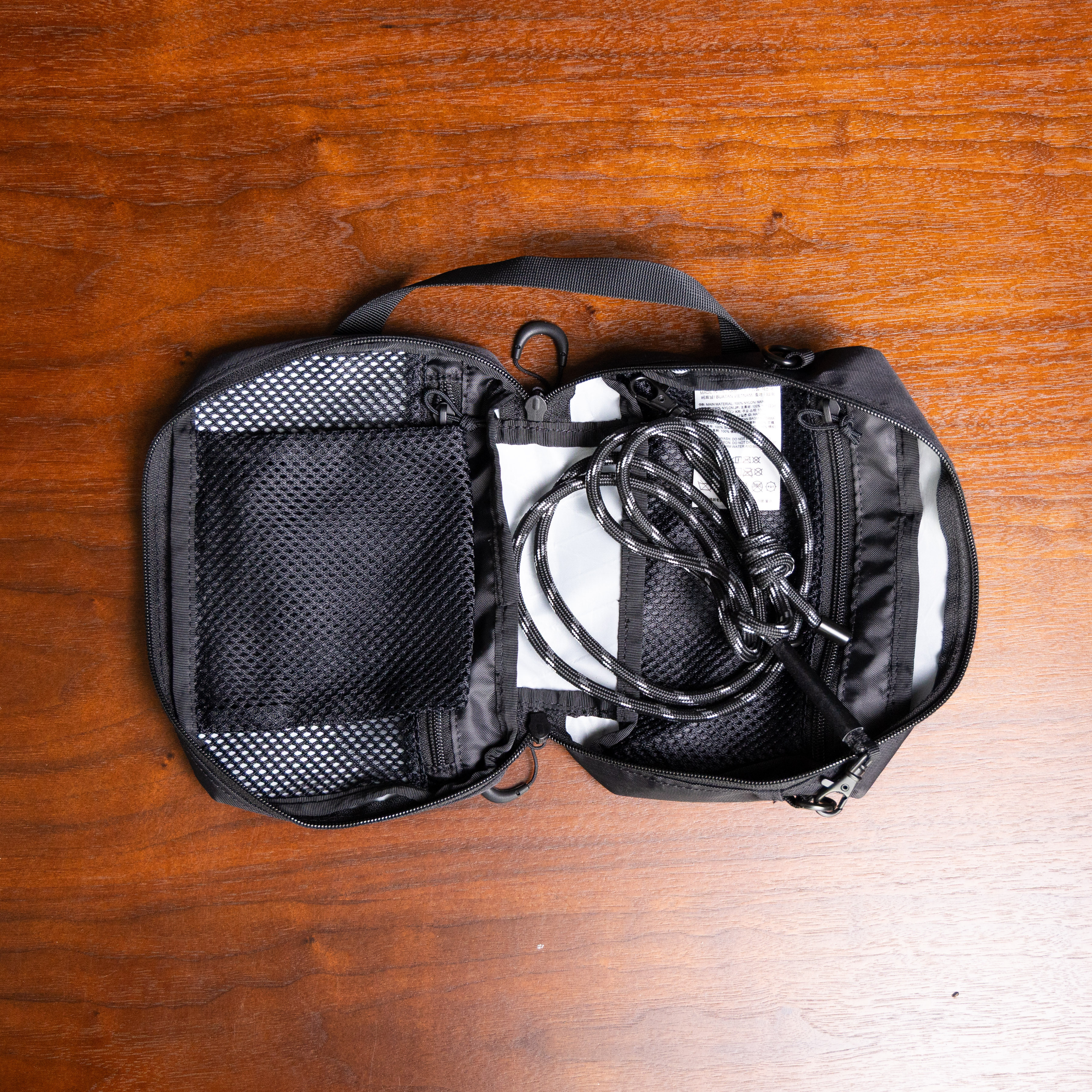 -(E14a04)-THE NORTH FACE LTWT LUMBAR 北面 防水 線條 機能腰包 -NF0A8DJR白色(FN4)/黑色(KX7)