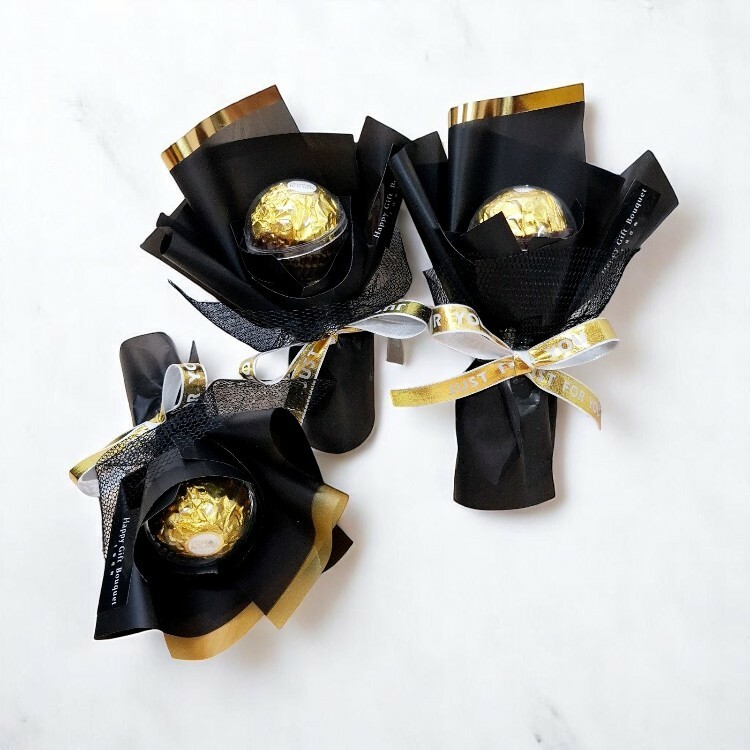 黑色單朵金莎小花束,單顆迷你金莎花束,black single Ferrero Rocher small bouquet, mini Ferrero Rocher bouquet