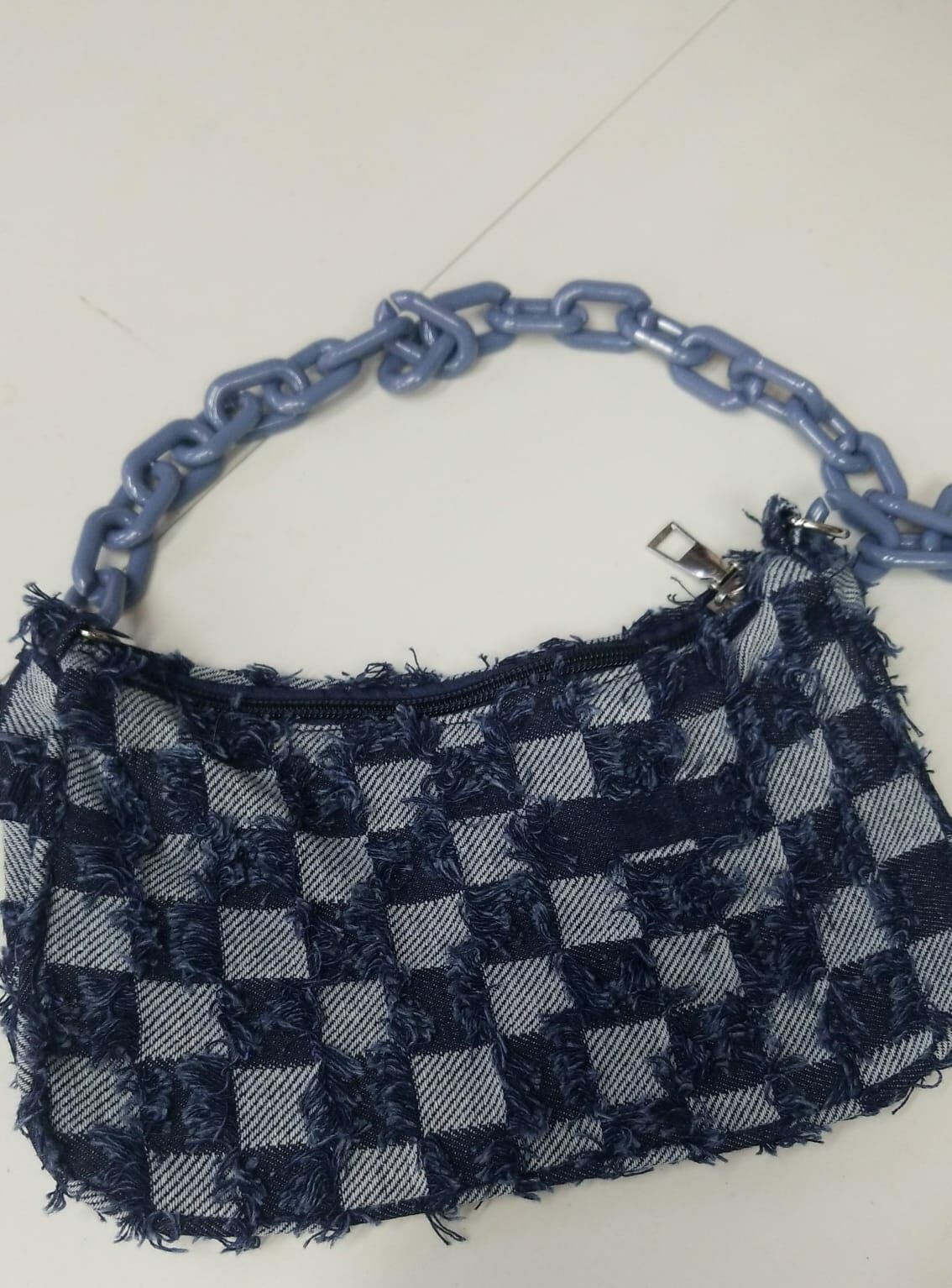 Cd4905**