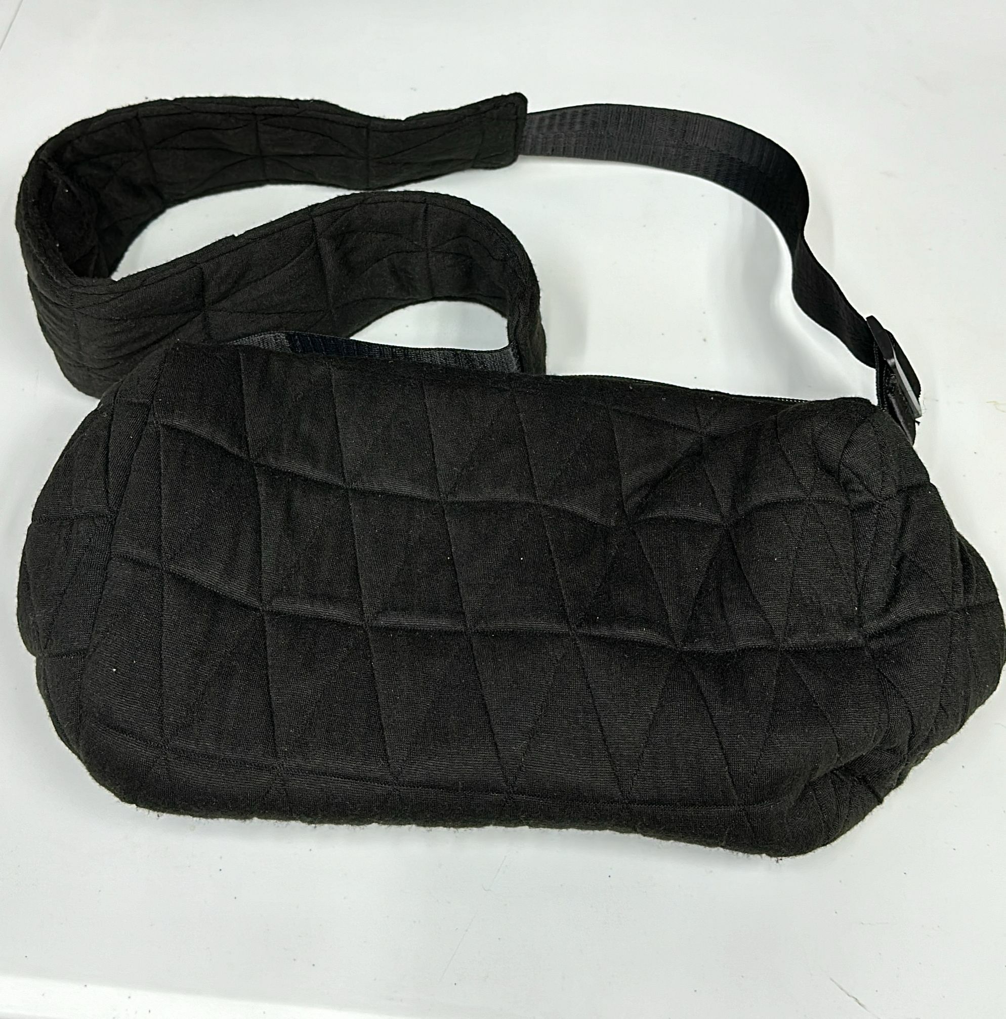 Cd4927**