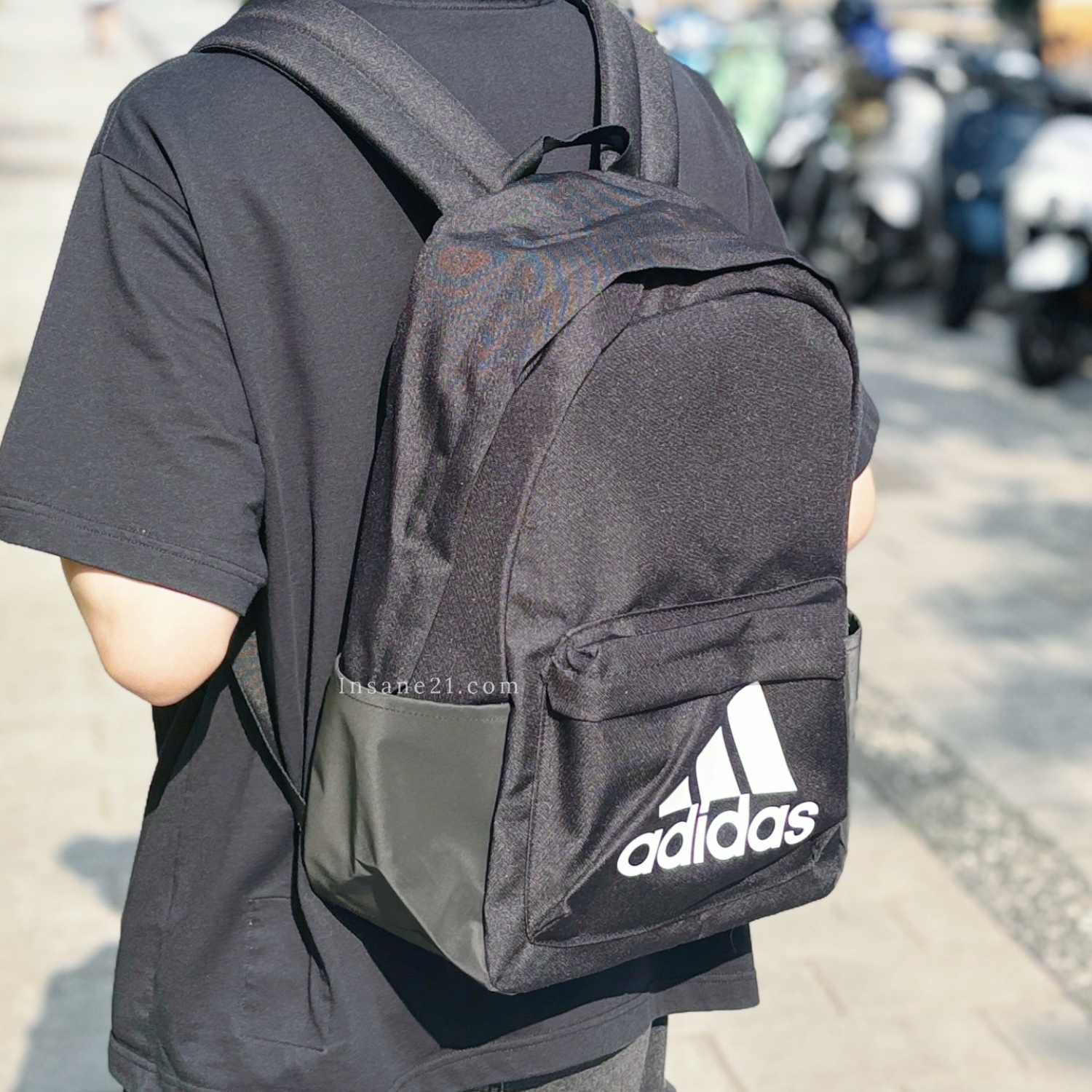 ADIDAS CLASSIC BADGE 後背包 筆電包 黑白 愛迪達 HG0349