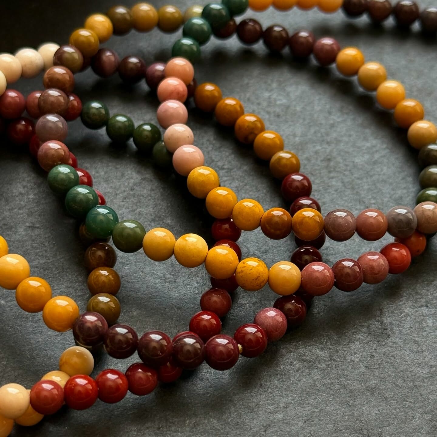 [原石] 魔凱石 / 蛋黃石 水晶手串