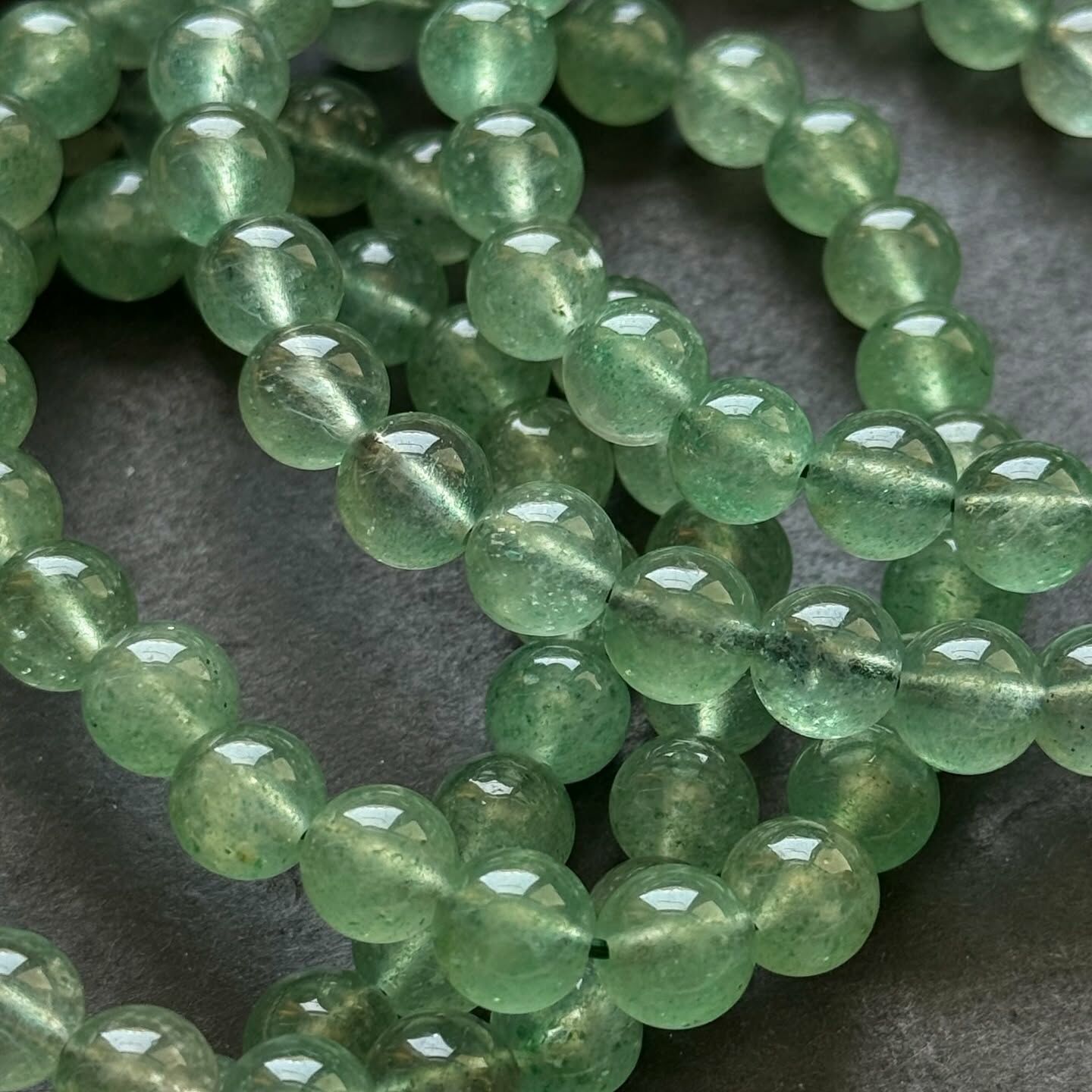 [原石] 綠草莓晶 水晶手串