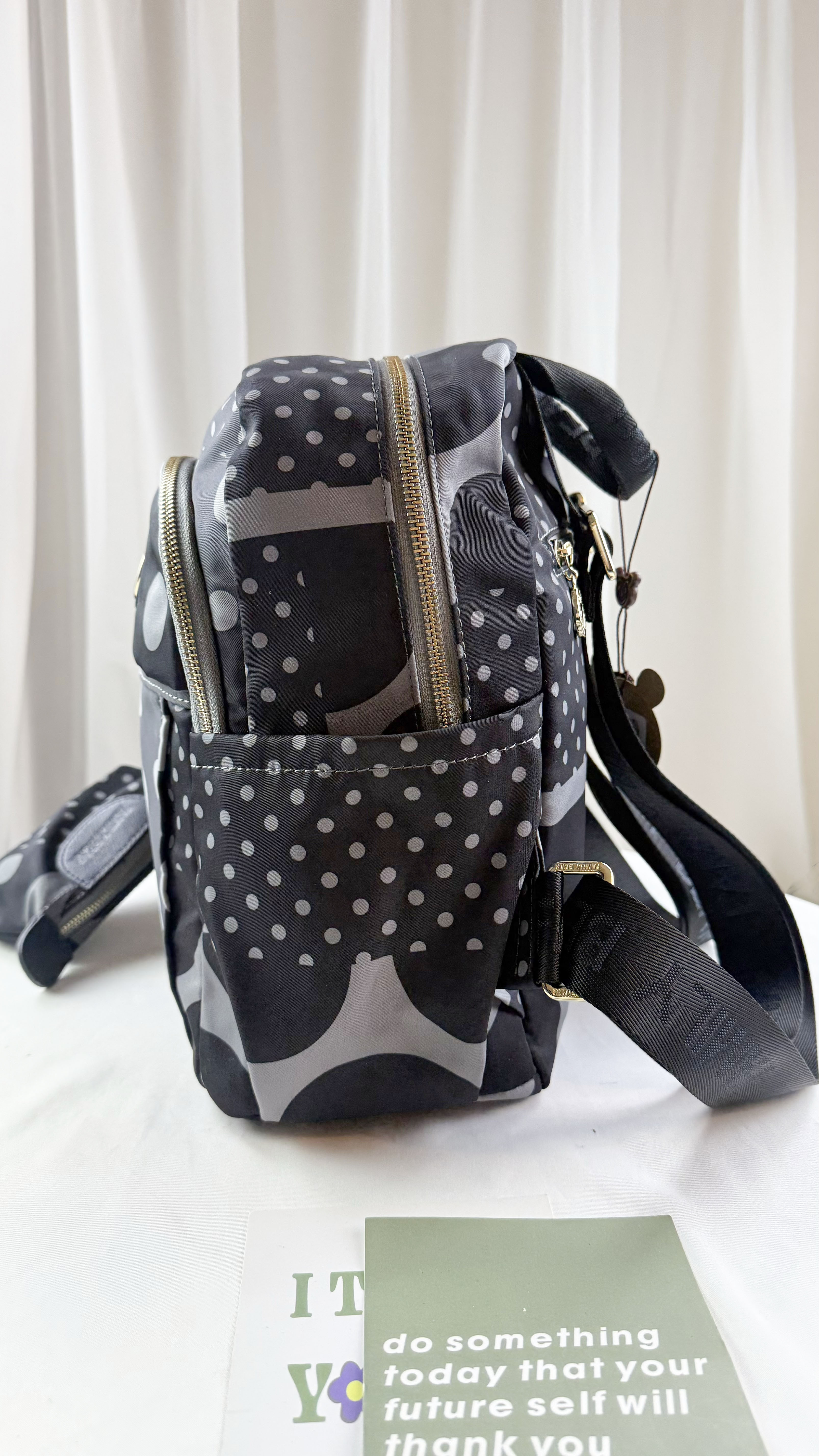 FamilyBear 灰點點防潑水後背包   #2857