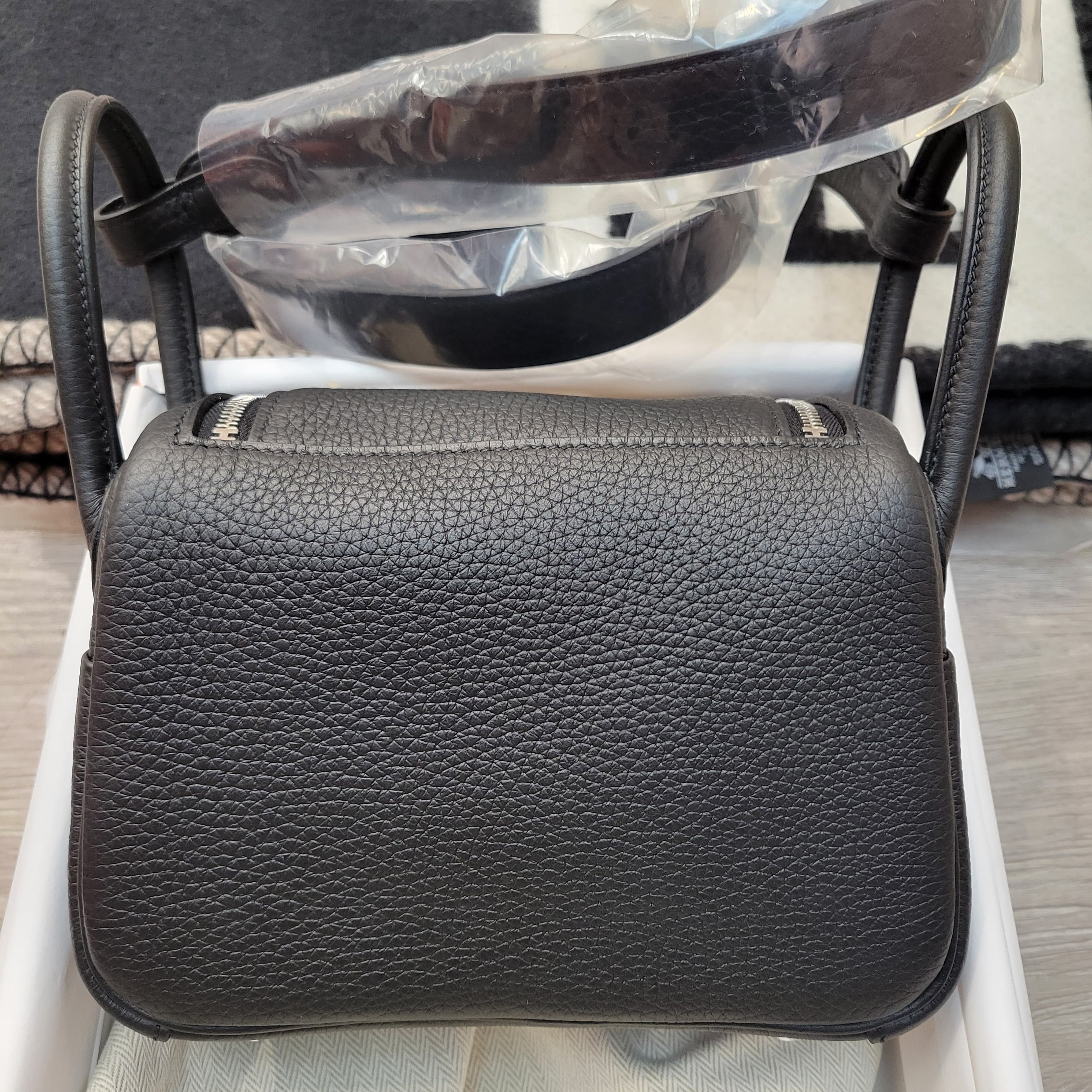 HERMES MINI LINDY 2 NOIR CK 黑銀 2代 短帶 TC