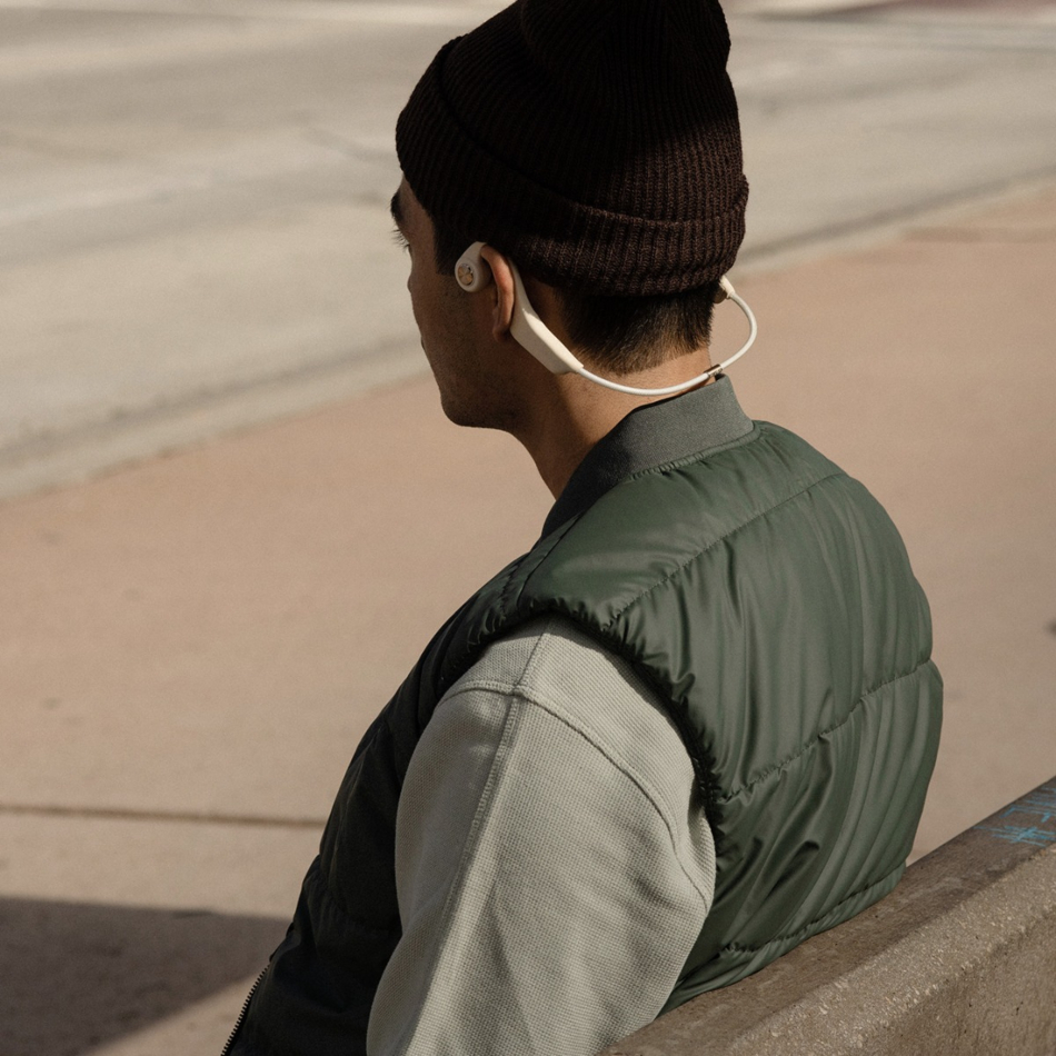 現 貨丨Sudio B1 骨傳導耳機 黑色 奶油色