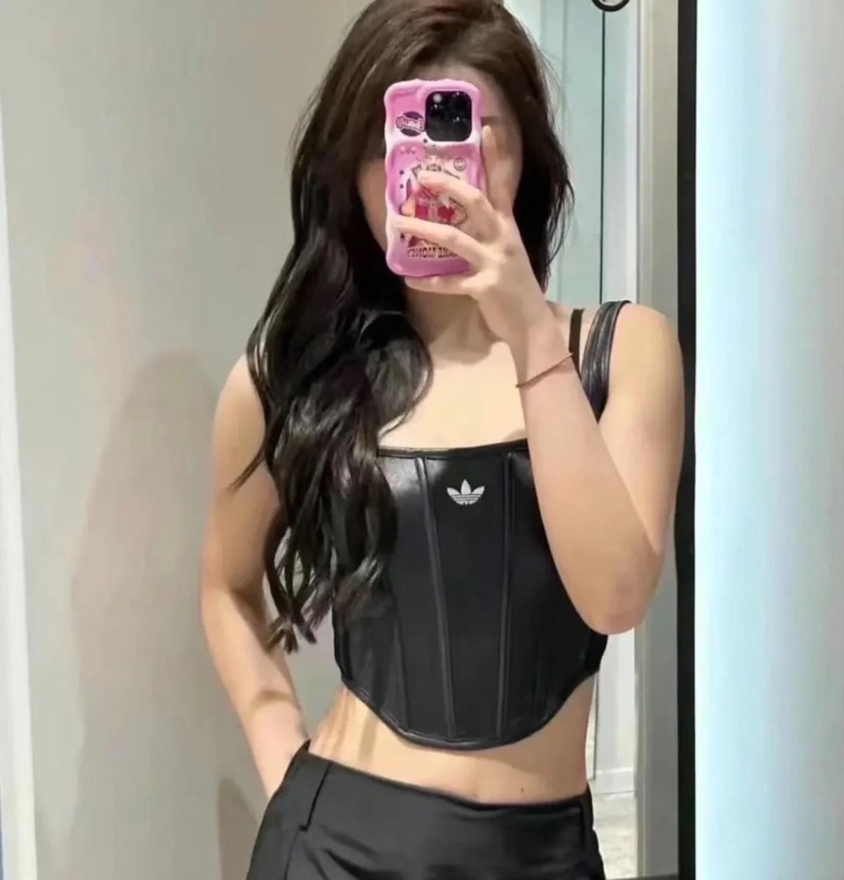 adidas 三葉草Logo純色運動束身背心（女款 黑色）