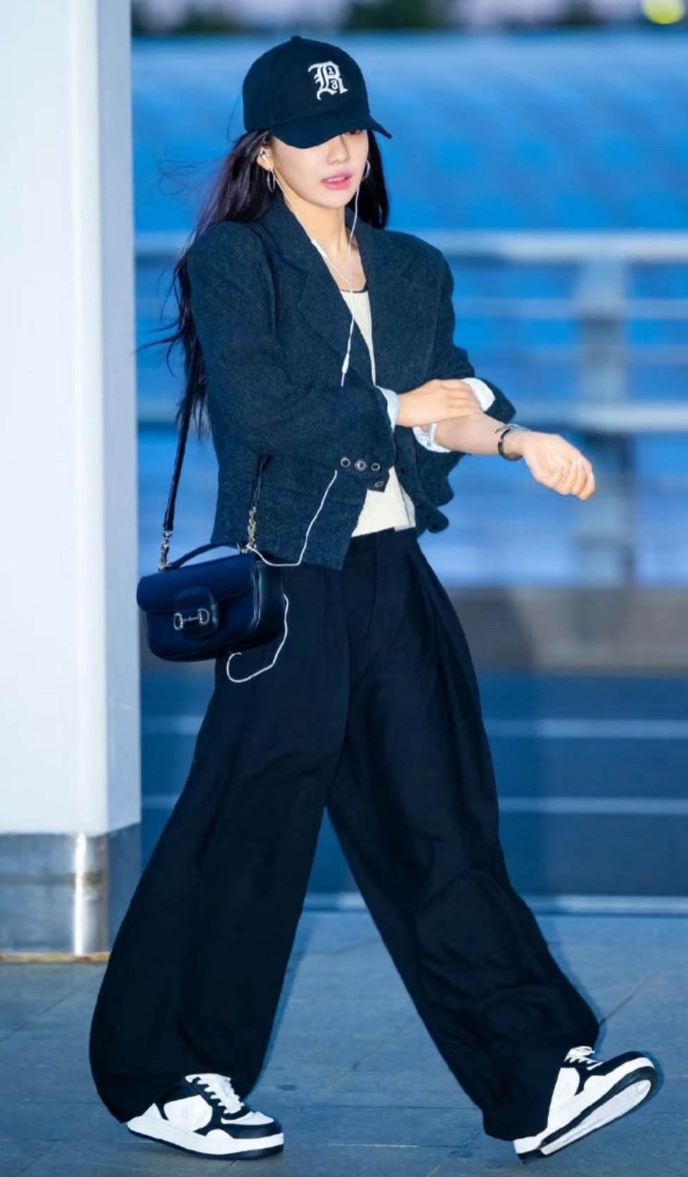 alo yoga Recovery Mode 黑白低幫防滑板鞋（男女同款）