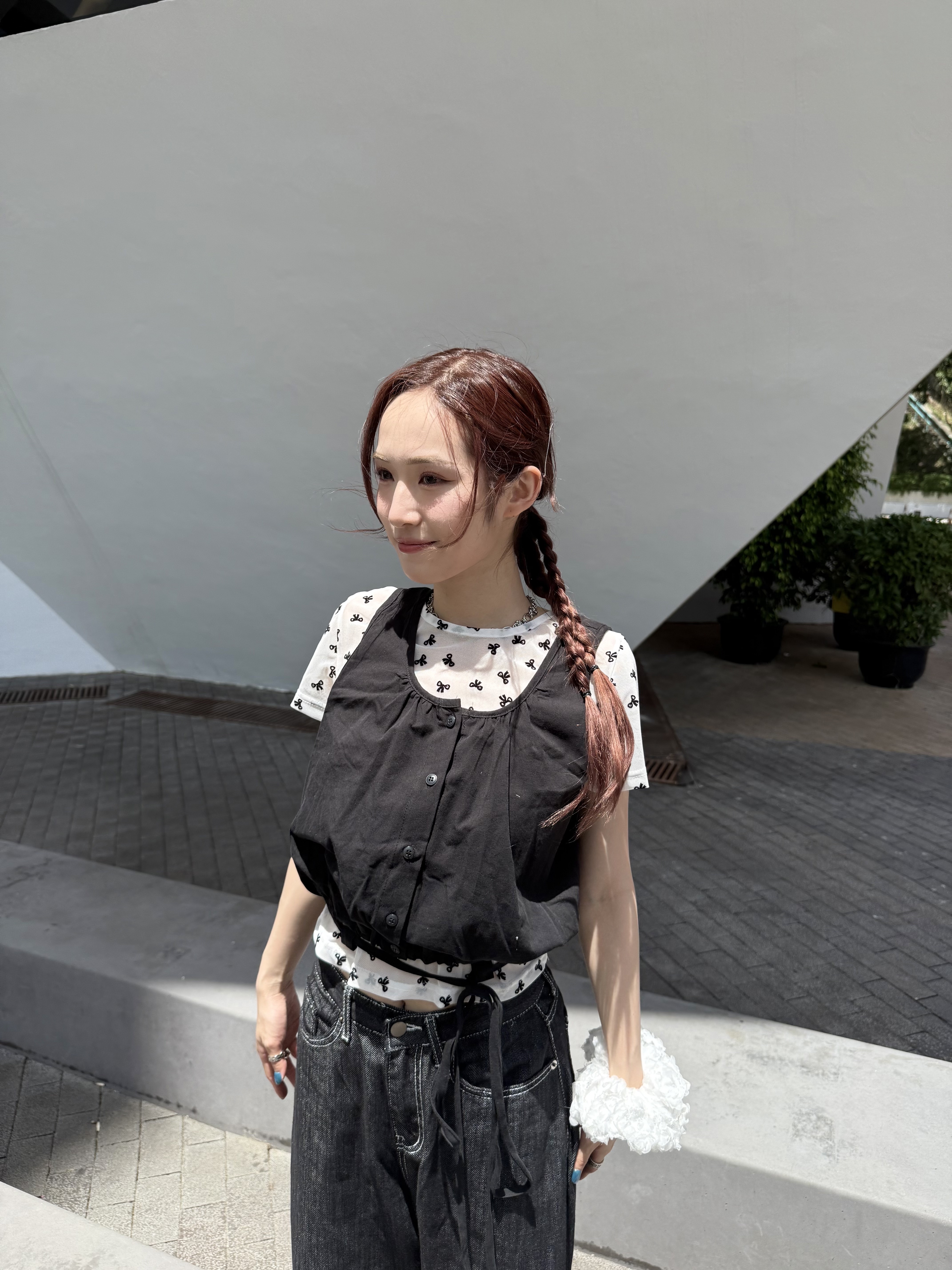 蝴蝶結後橫帶透明Top