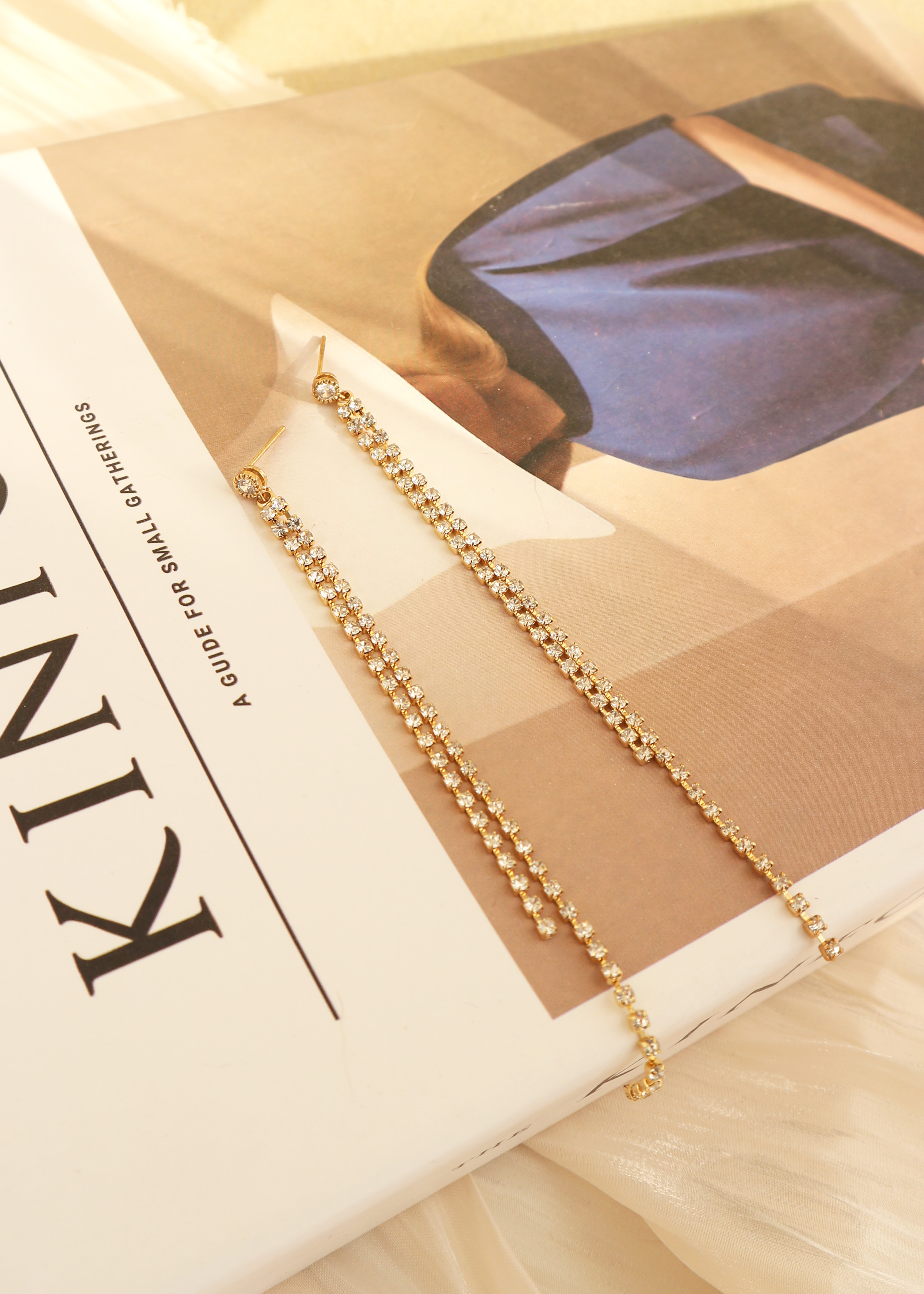 Aglaia 鋯石流蘇長耳環