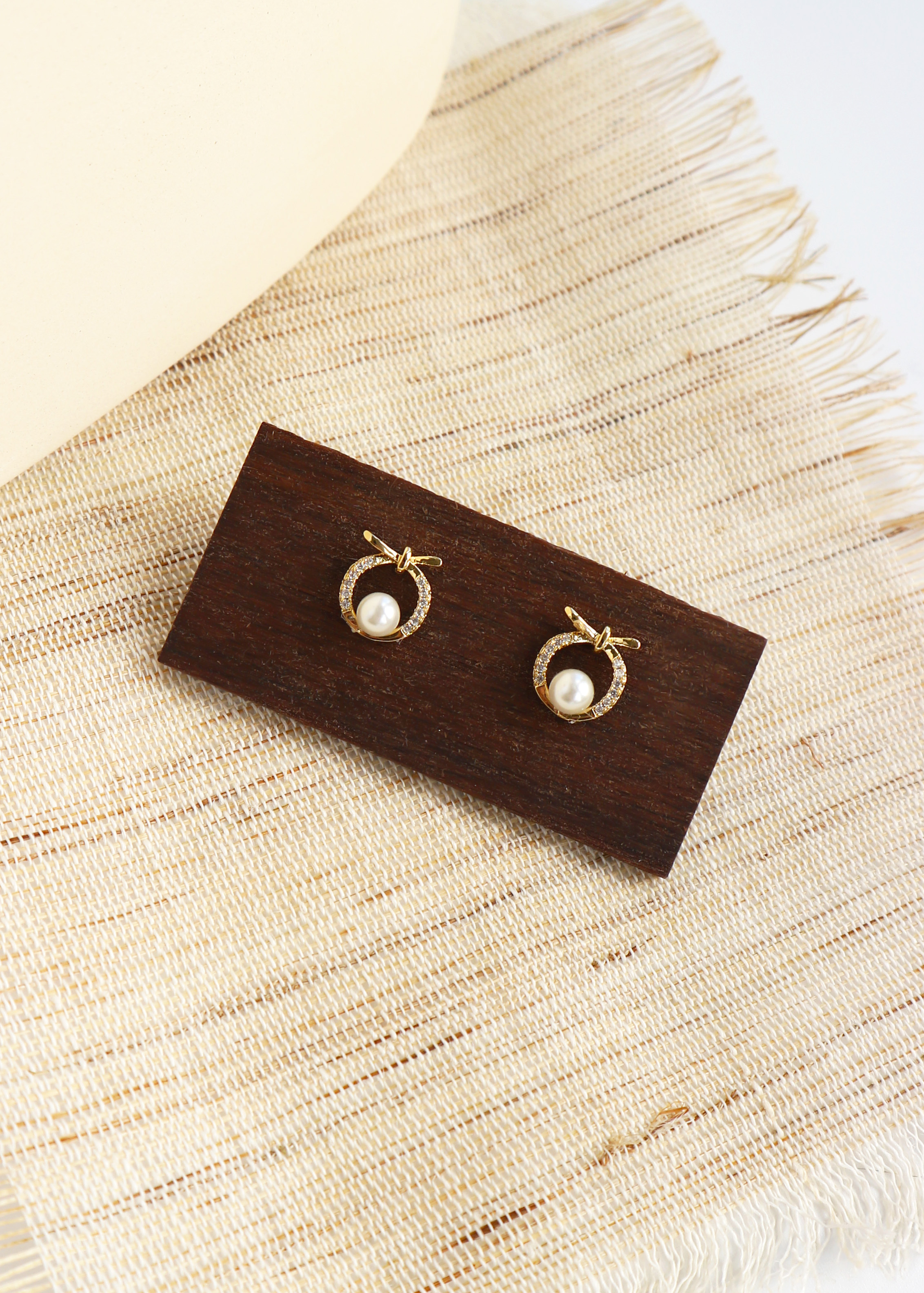 小花冠 珍珠耳環