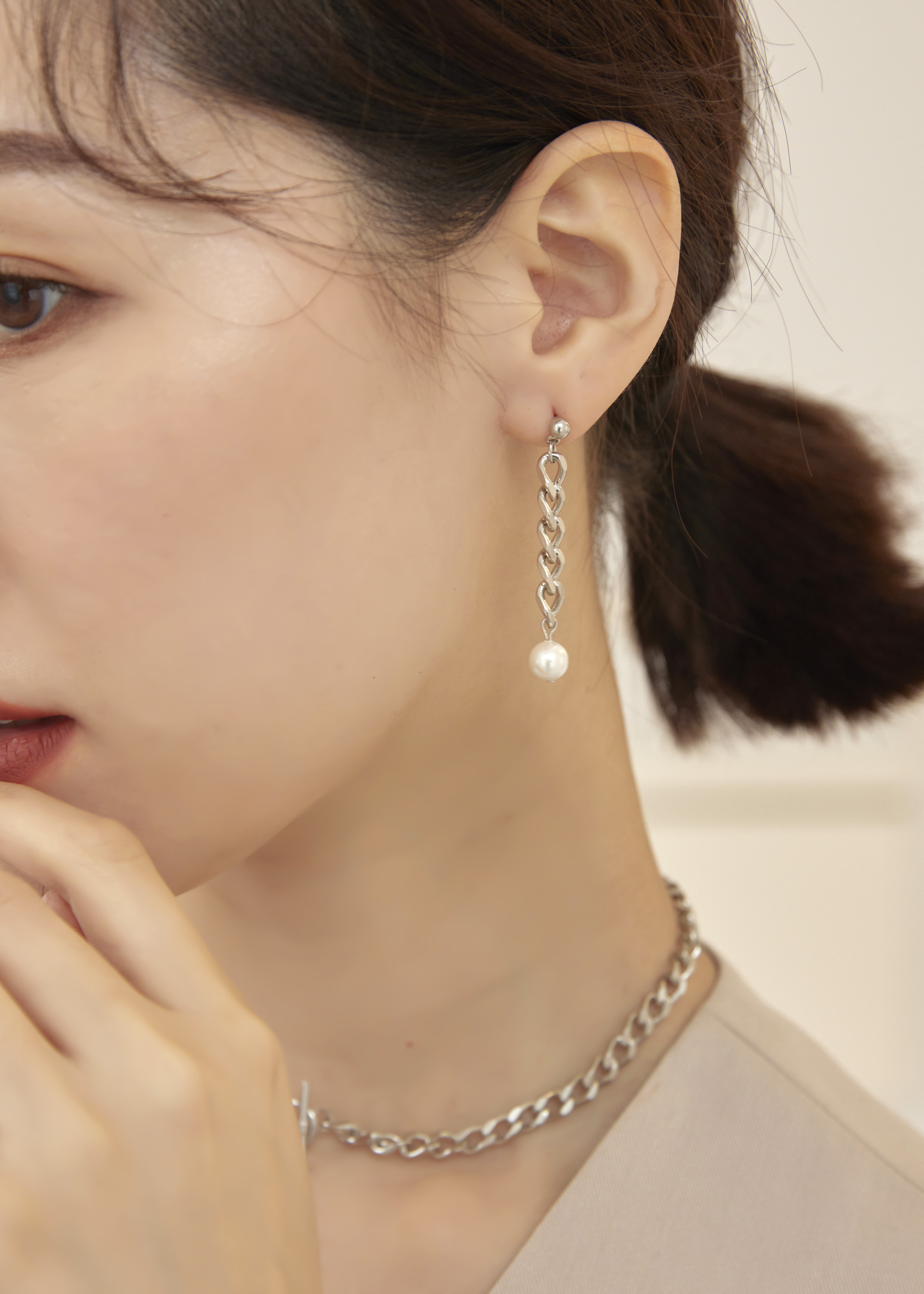 Pearl Chain 耳環-銀