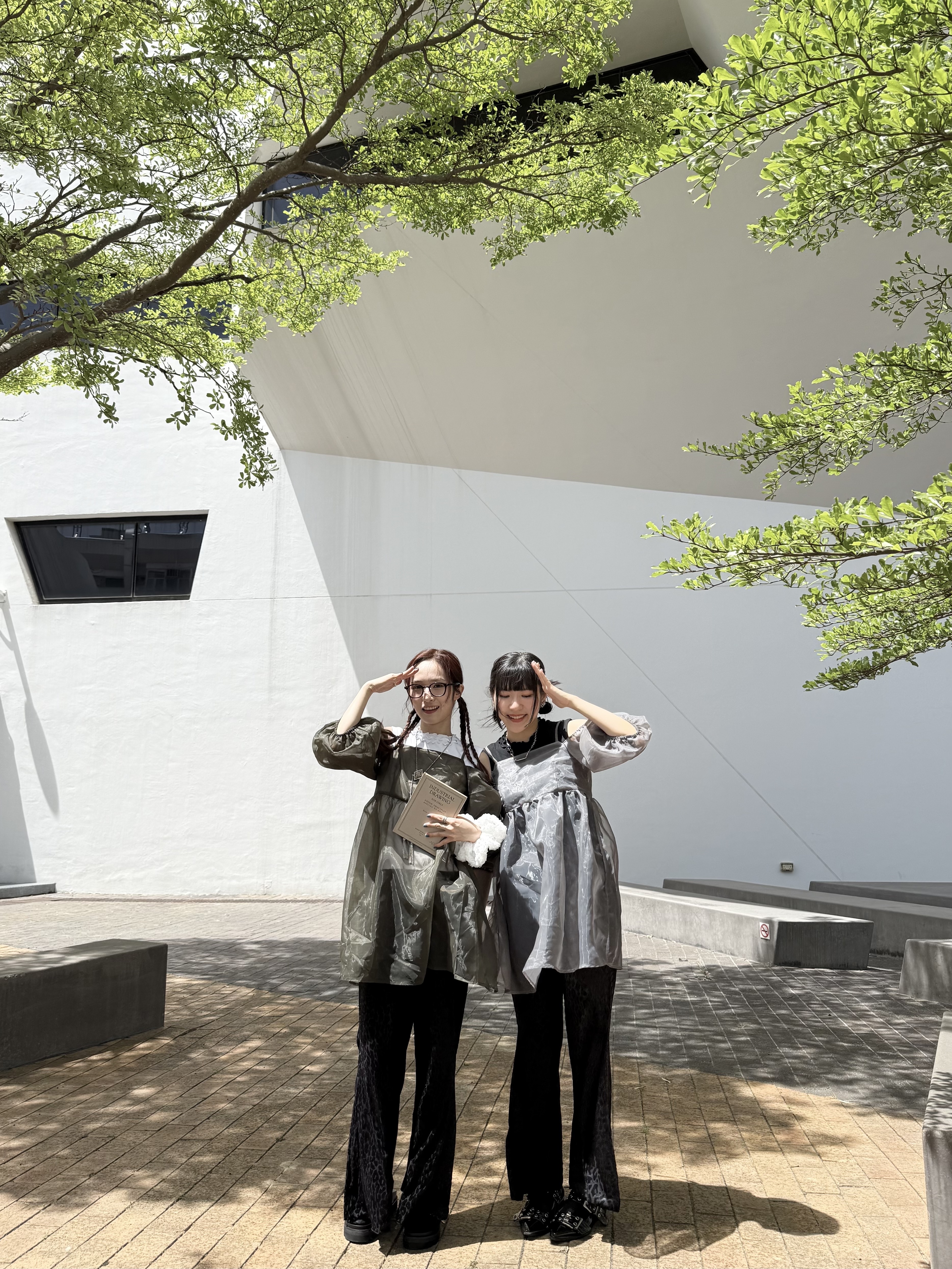 現貨 [4色入] Vol.123 2ways紗紗露肩短ops(Grey)