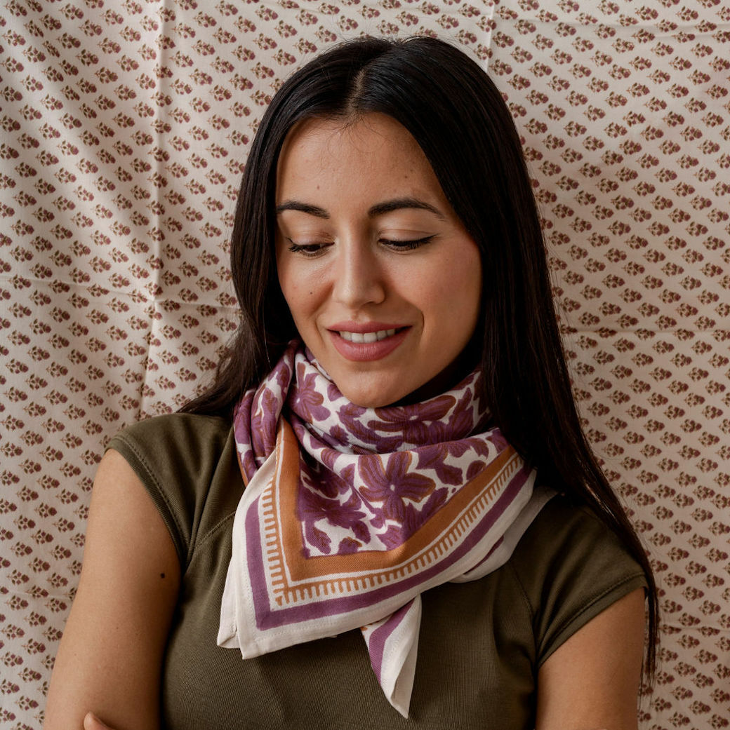 馬諾亞接骨木紫莓紅 | 領巾