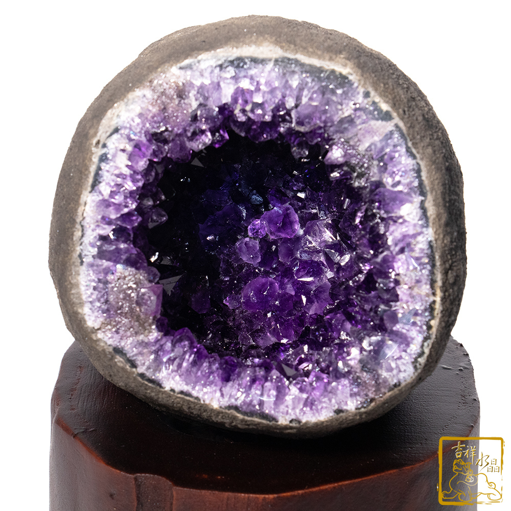 烏拉圭紫水晶洞 1.7kg 旺財氣