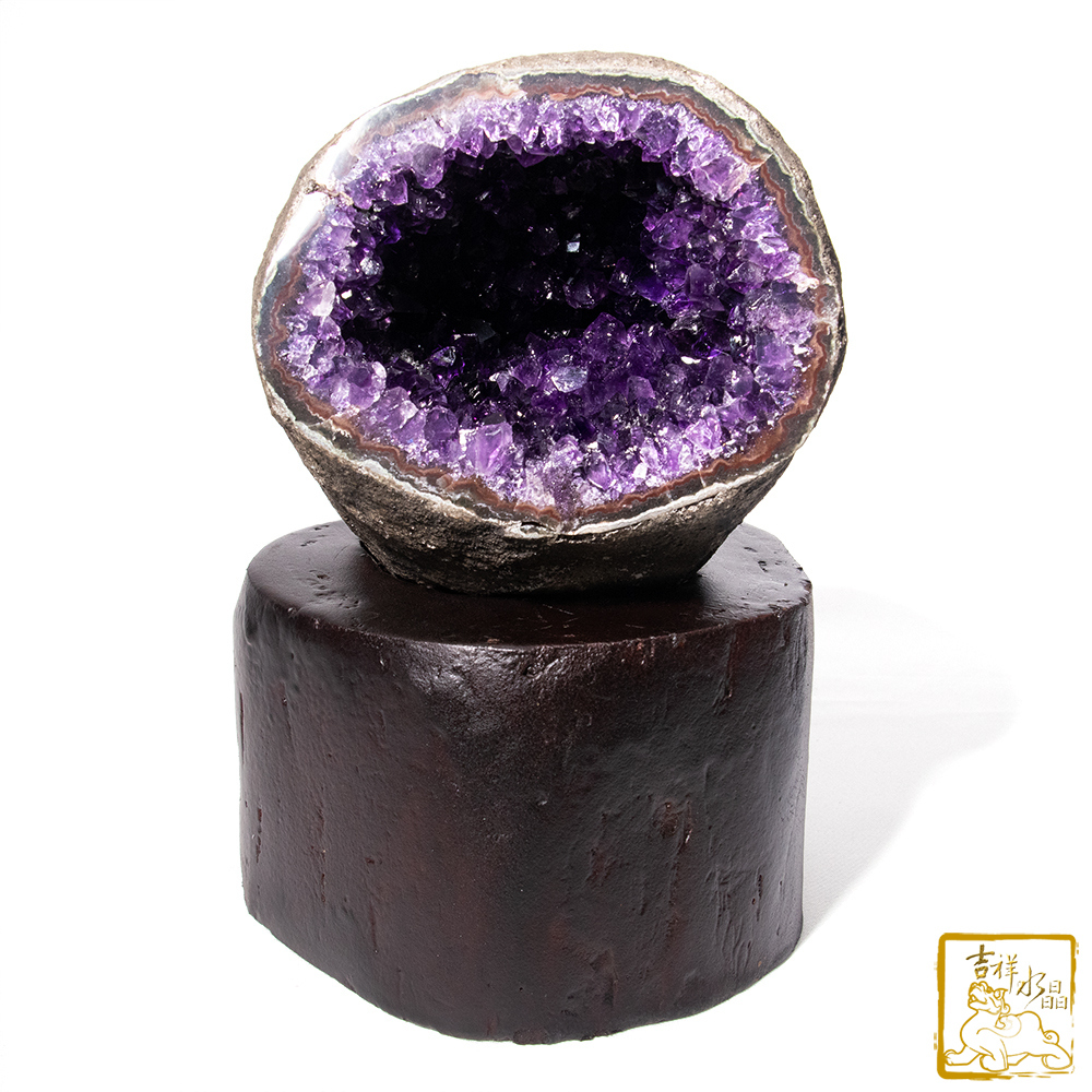 烏拉圭紫水晶洞 2.25kg 財位招財