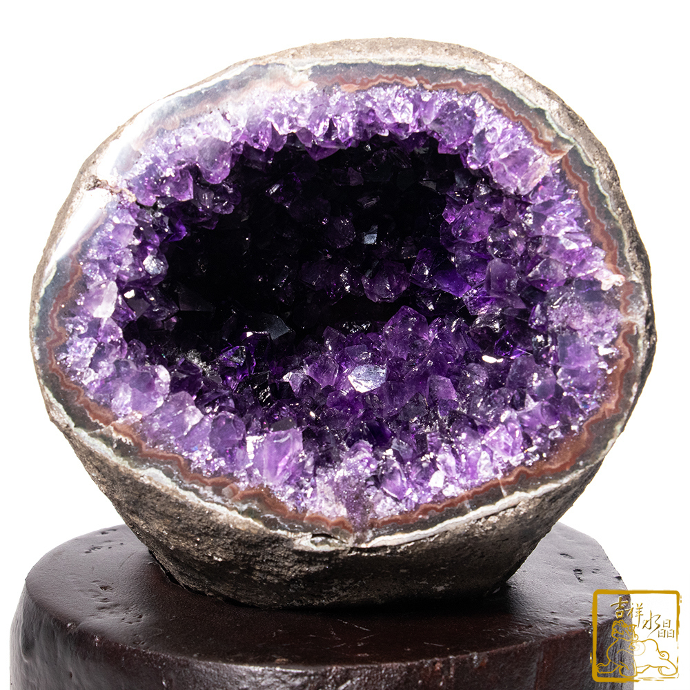 烏拉圭紫水晶洞 2.25kg 財位招財