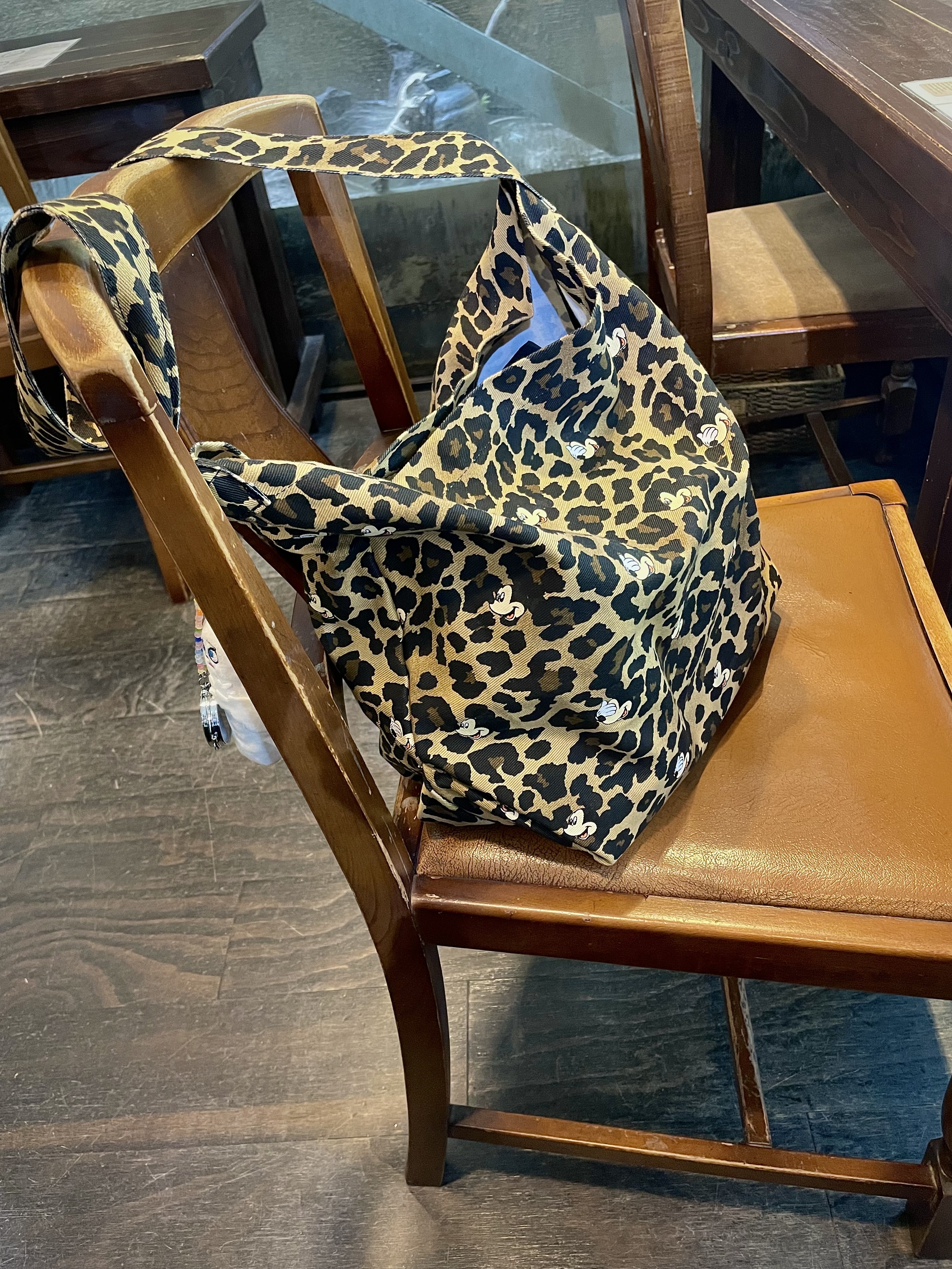 #228AA060 Leopard print and cute Mickey tote bag