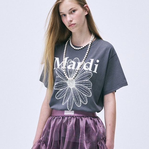 MARDI MERCREDI TSHIRT 炭灰 象牙白 短袖 上衣 雛菊 韓國代購