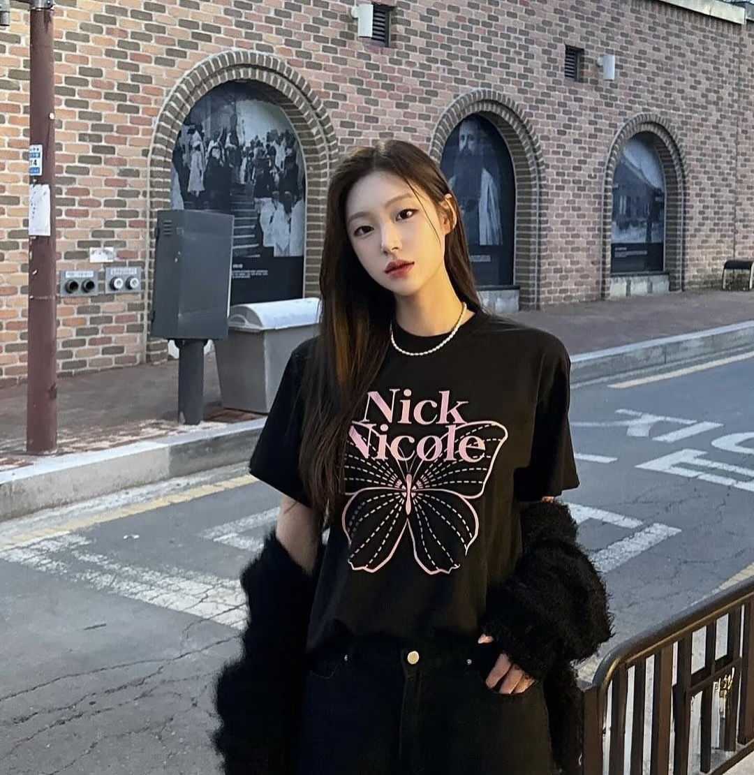 韓國 NICK NICOLE 蝴蝶 LOGO 短袖上衣 女款 正韓 11色
