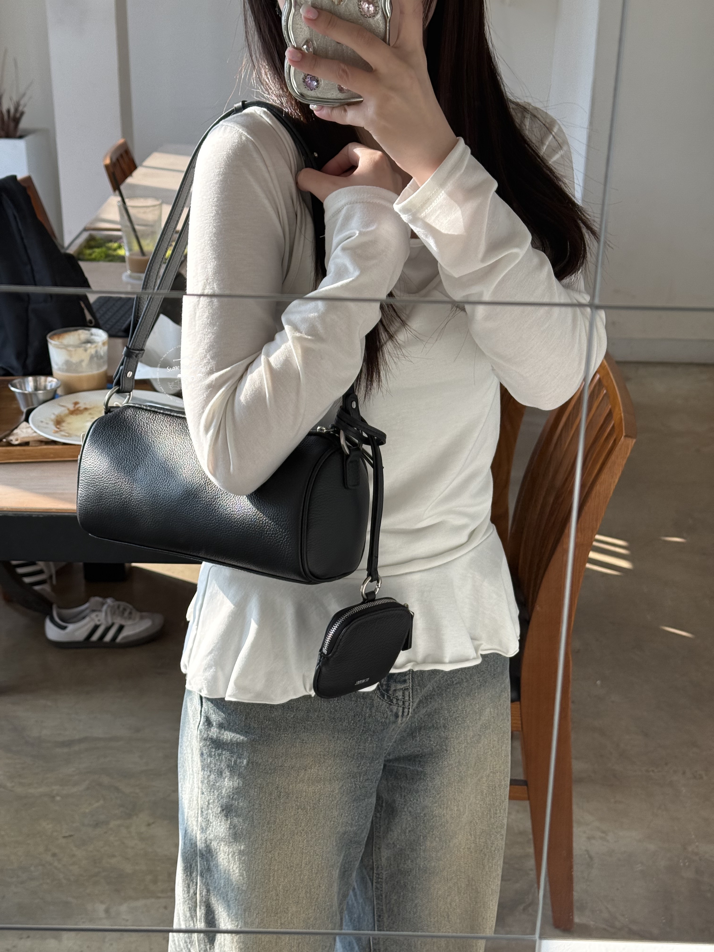 Demeriel Basset Round Bag
