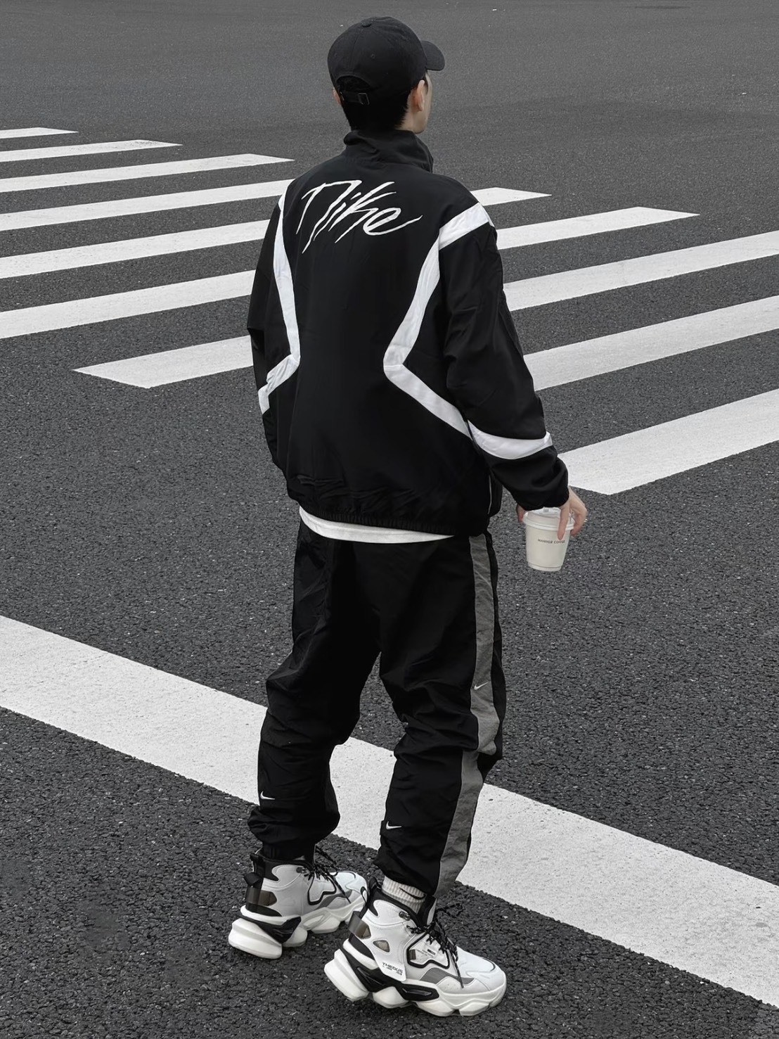 <快速出貨> Nike 街頭線條 風衣夾克