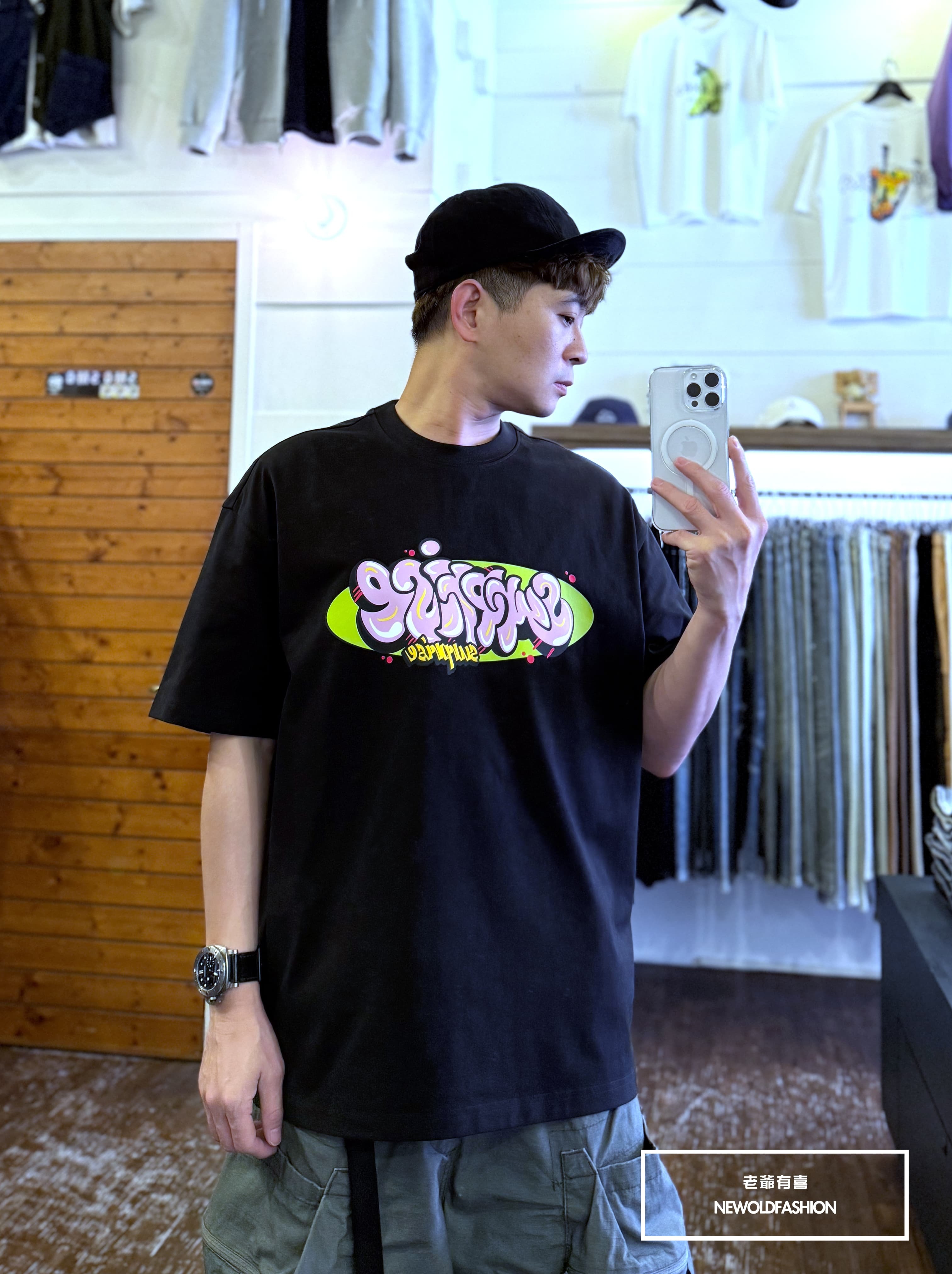 『新品上市』重磅S塗鴉英字短T(NOF25038150)-黑