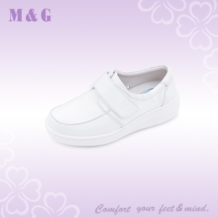 [現貨] 超輕量透氣護師鞋-CM01507(魔術貼)