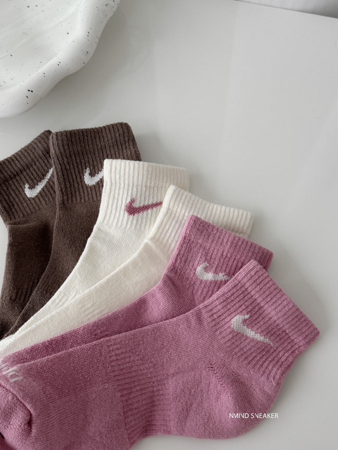 <快速出貨🍒> Nike 莓果夾心巧克力 踝襪