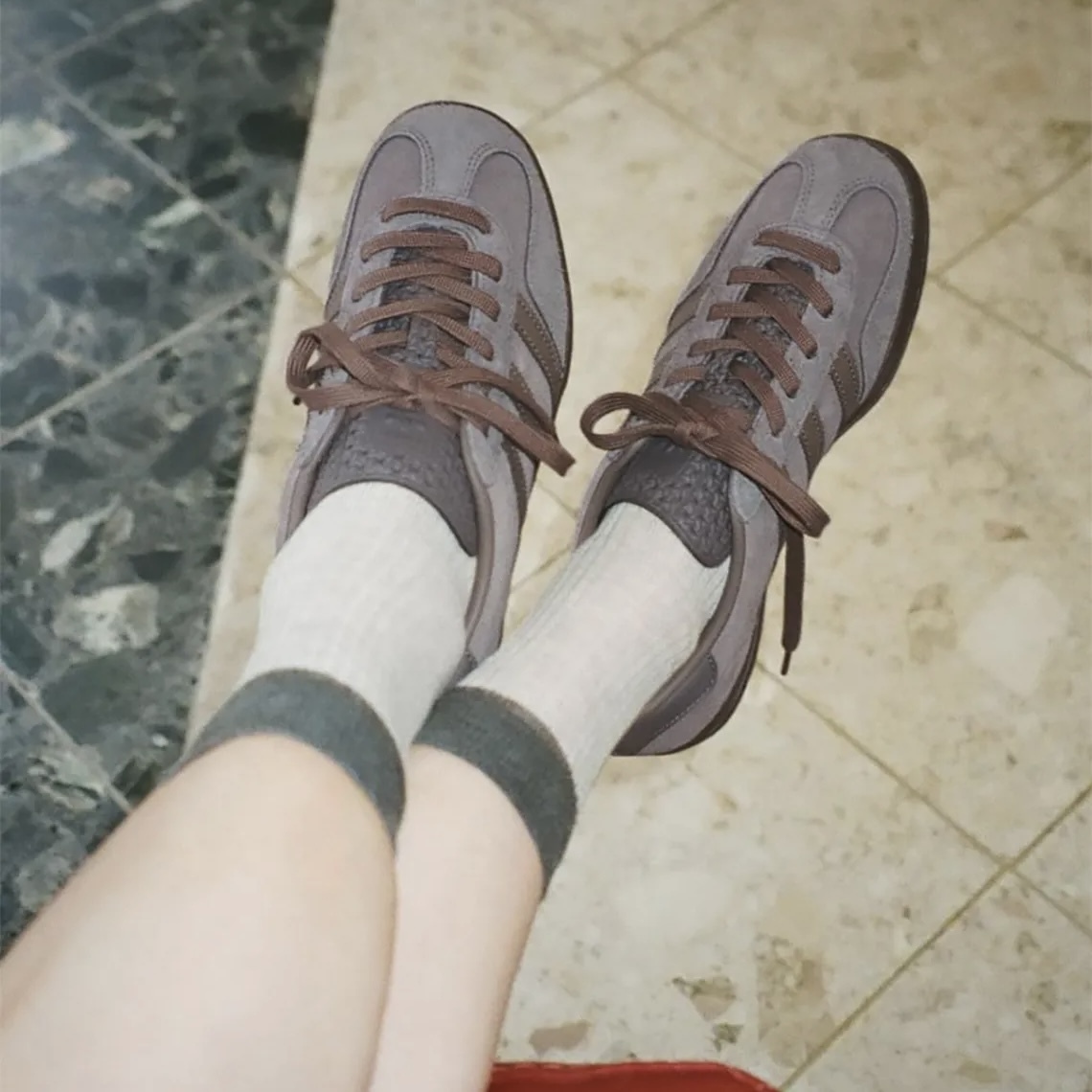 ADIDAS GAZELLE INDOOR 麂皮 深灰 棕線 中性 男女鞋款 JOURNAL STANDARD JQ6213