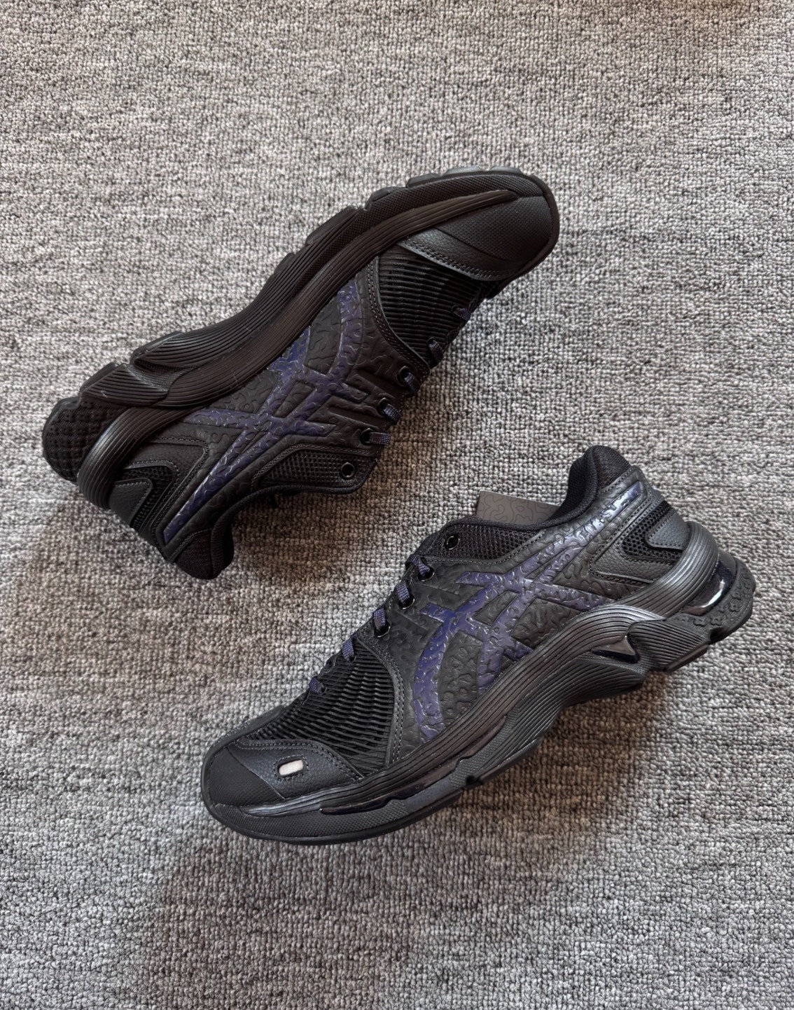 Kiko Kostadinov x Asics Gel-Kiril III 黑色聯名跑鞋