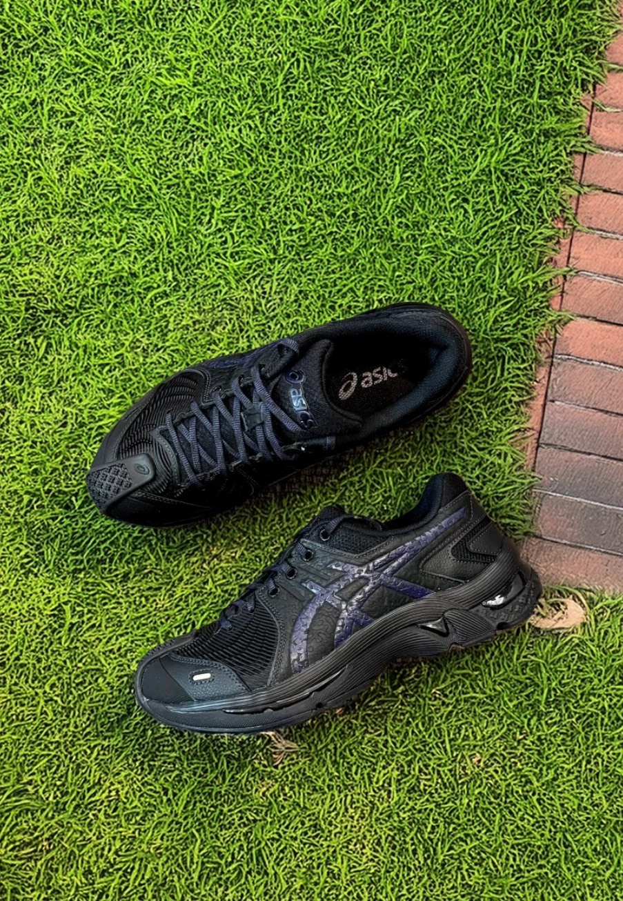 Kiko Kostadinov x Asics Gel-Kiril III 黑色聯名跑鞋