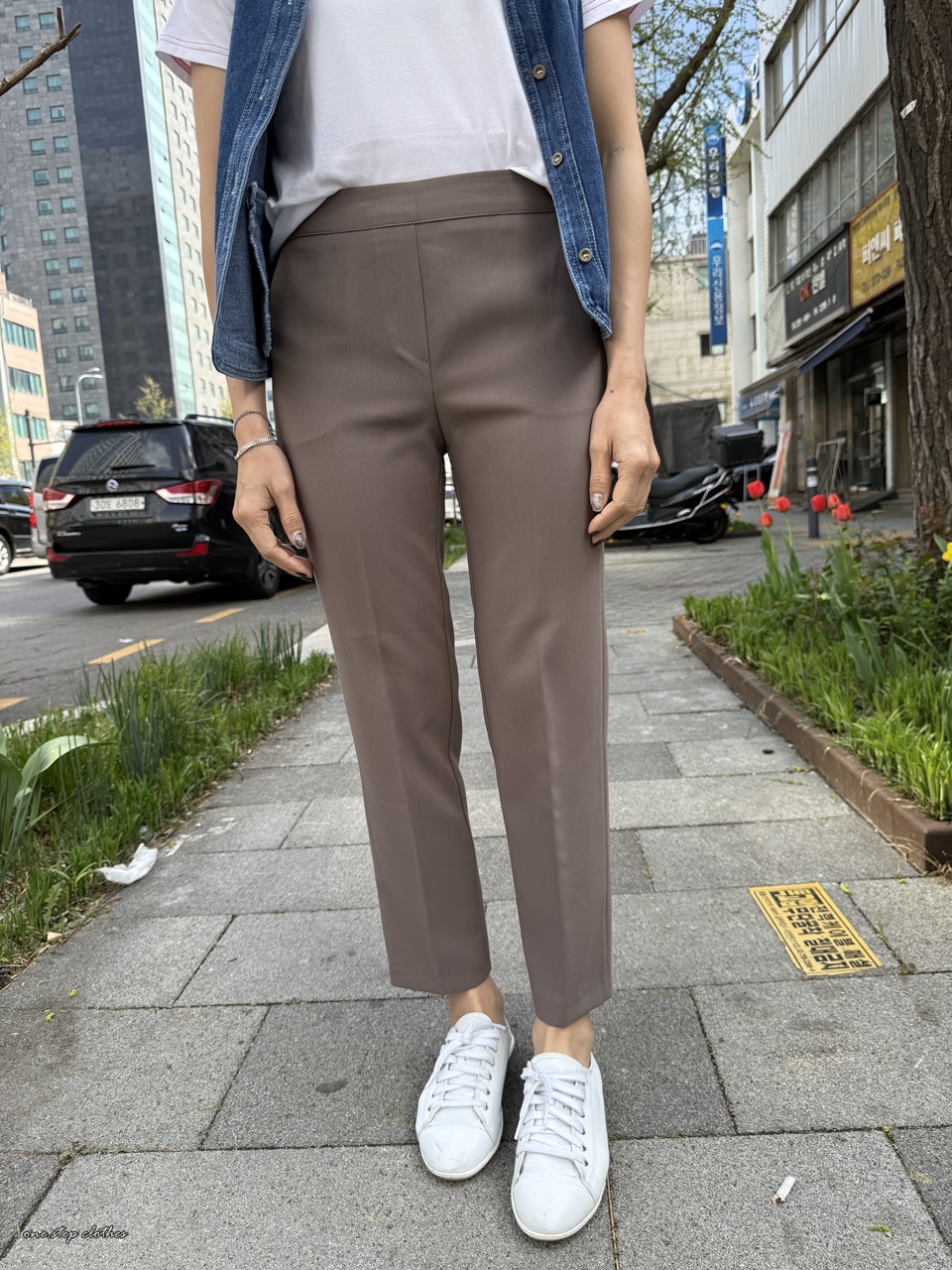 正韓知性顯瘦後鬆緊西裝感休閒褲 (可可)