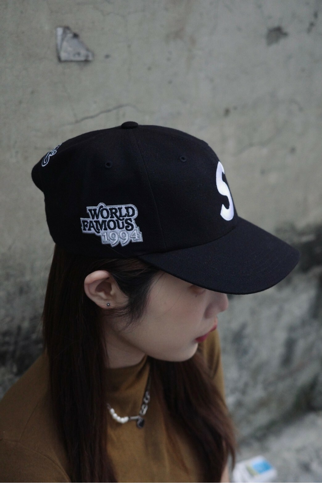 Supreme World Famous S Logo 6-Panel 六分割帽 SS25H23
