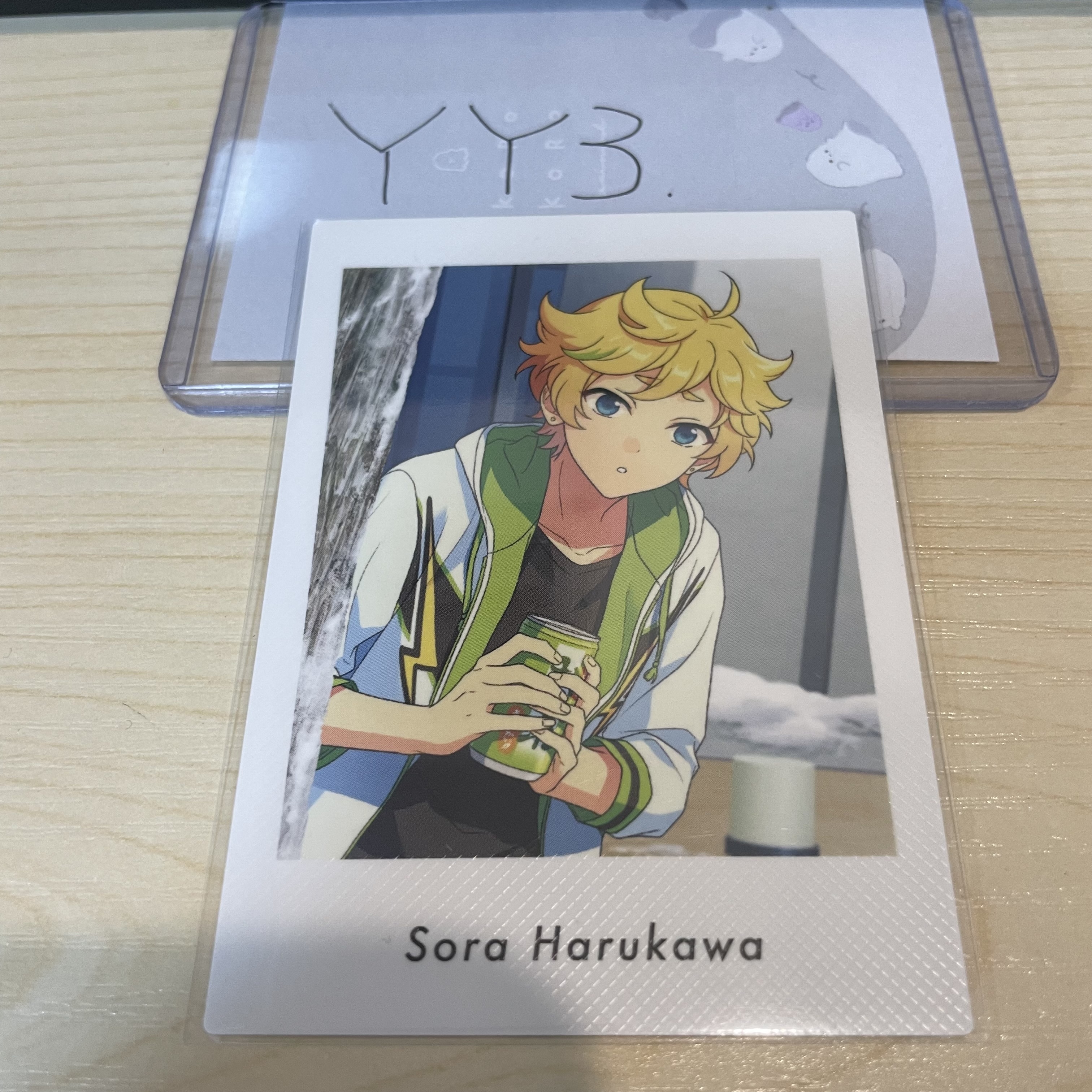 ES 宙 拍立得 #YY3