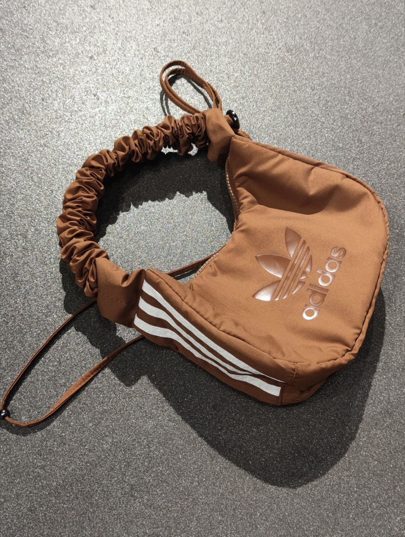 Adidas Originals Brown Bag 三葉草 雲朵包 棕色 尼龍材質