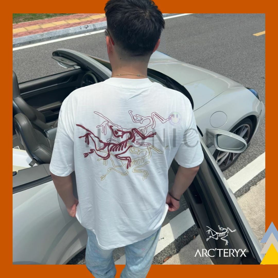 【HAO NICE 】加拿大🇨🇦品牌 上海經銷商ARCTERYX 始祖鳥 25SS 春夏新款 經典浮雕重疊小鳥大LOGO 素色百搭短T❤️