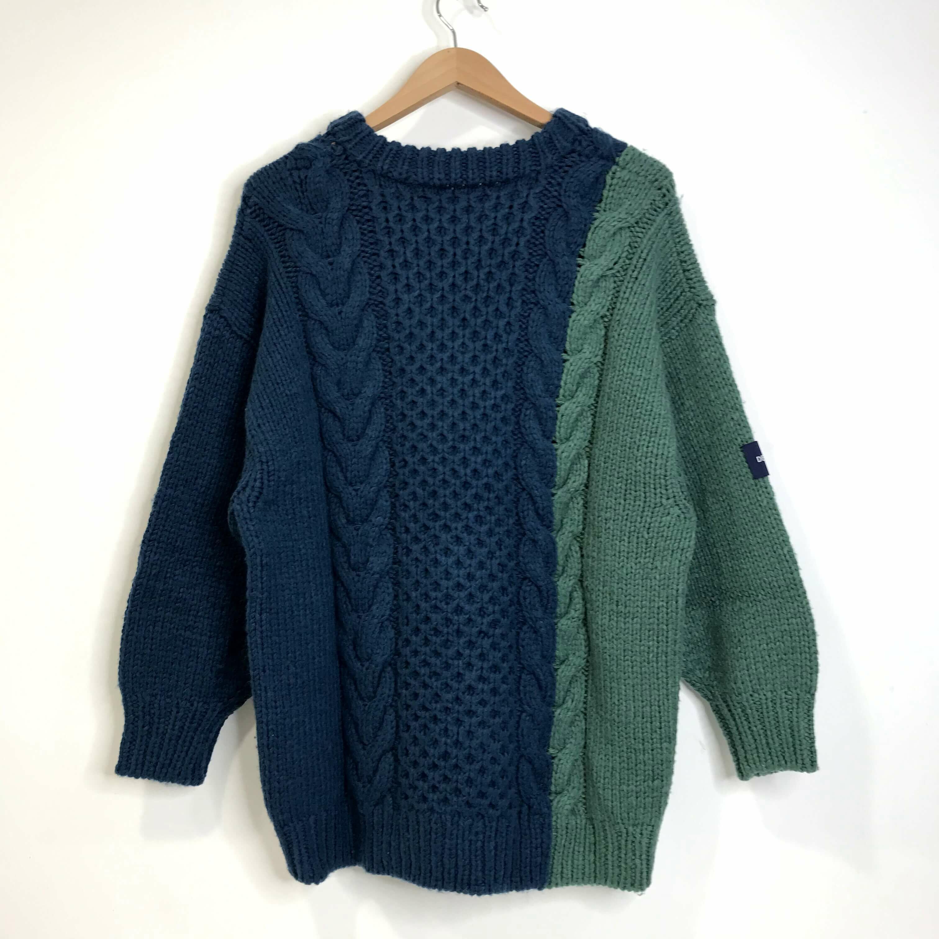 DESCENDANT Knitted Sweater SIZE L