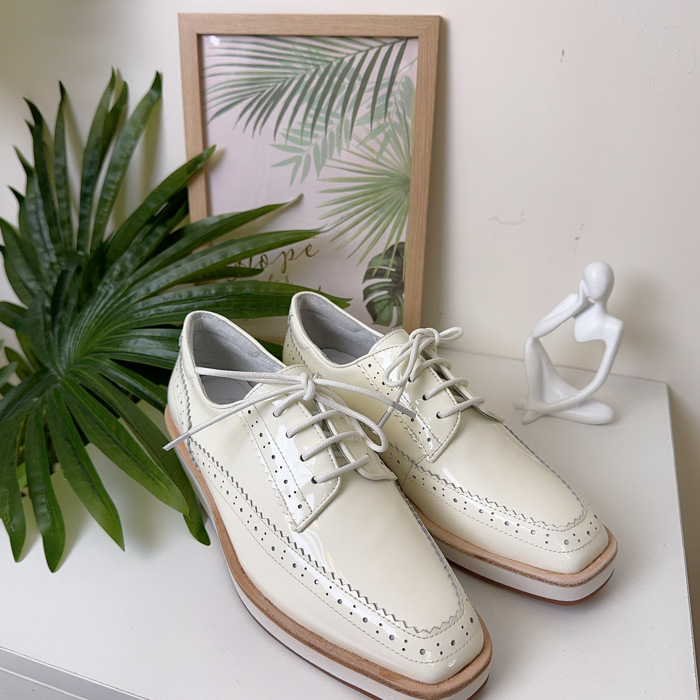 (N) 意大利羊皮通花小方頭鞋 (後高1.5吋) (正常碼) A19-1 - #2803