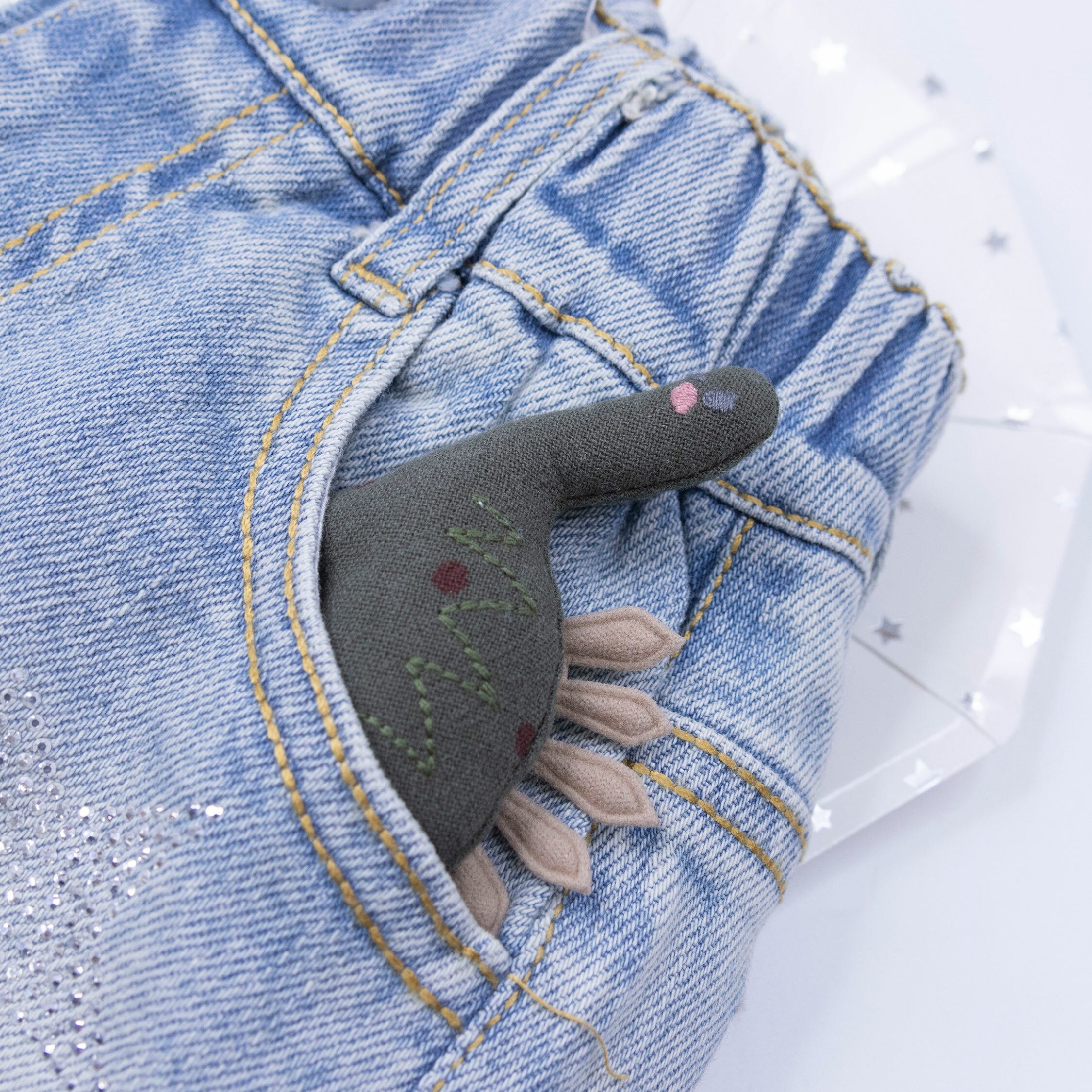 【H50212】閃亮星星貼鑽抽鬚牛仔短褲