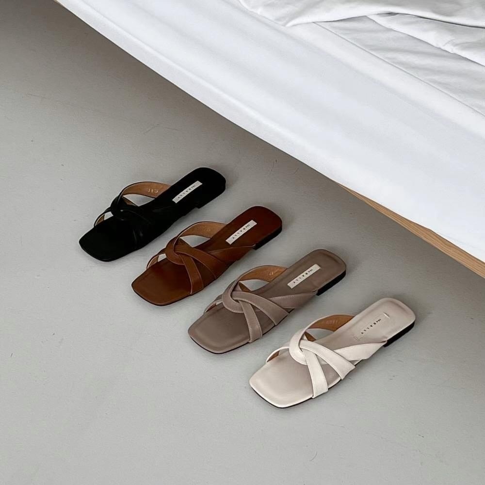 8173 正韓交叉皮革平底拖鞋