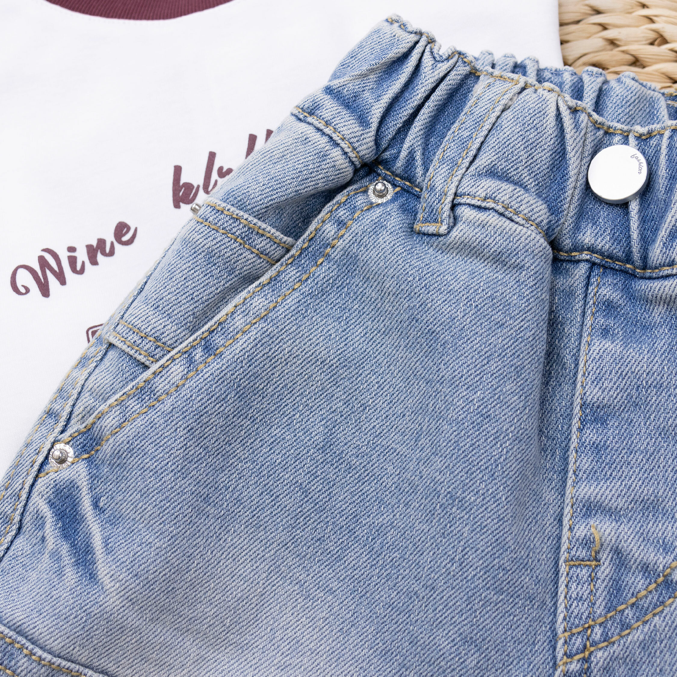 【H50304】不規則流線釘釦造型牛仔短褲