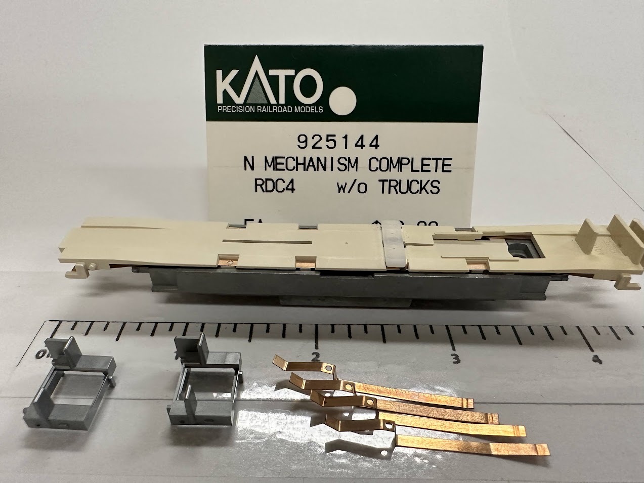 KATO  925144 RDC Mechanism, Complete (Less Trucks) (N-Scale)