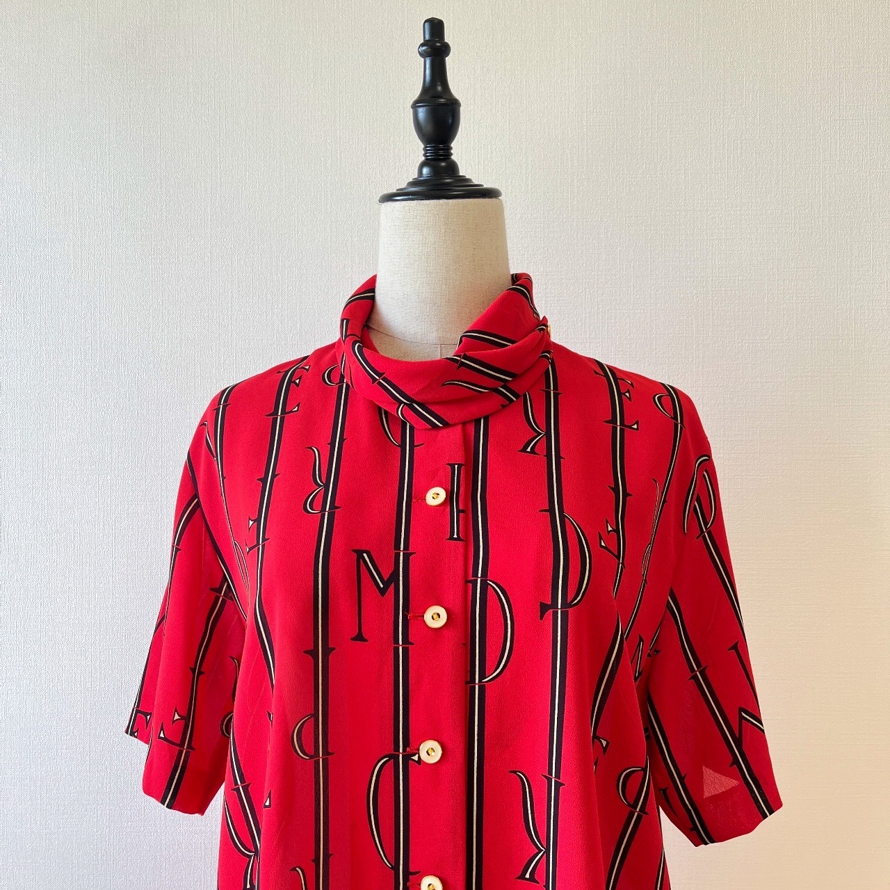 Bruno Piattelli紅色英文字圖古著上衣