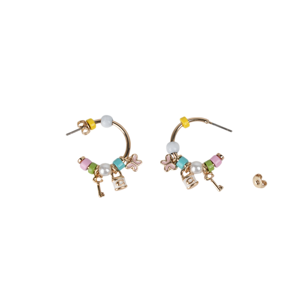 【COACH】鎖頭鑰匙及蝴蝶墜飾串珠造型針式耳環(金色) CV266 GDMC