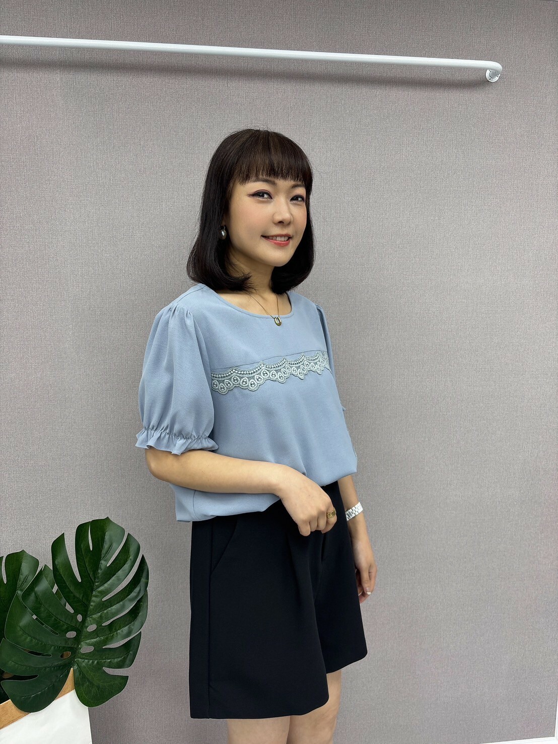 雕花雪紡公主袖上衣