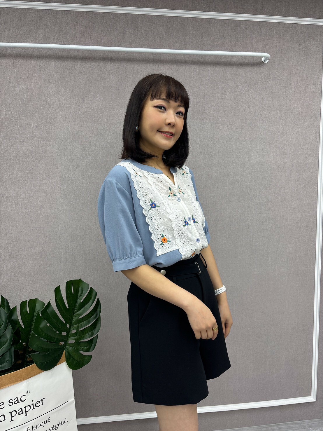 日系V領刺繡開衫